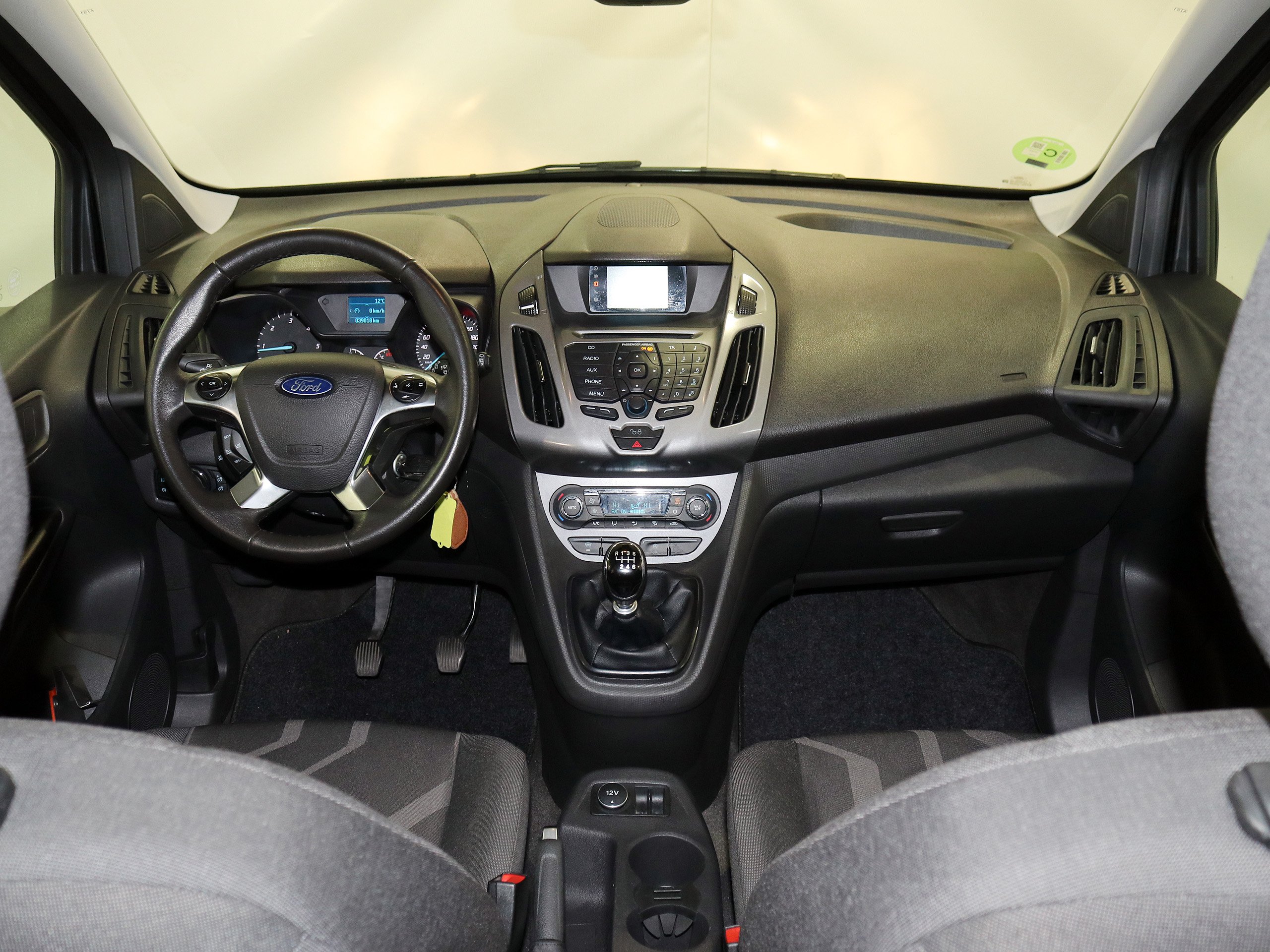 Foto Ford Tourneo 22