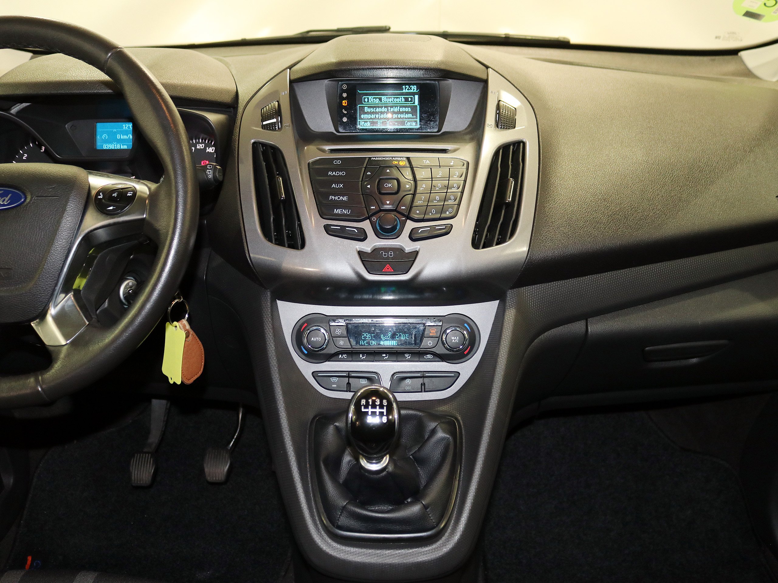Foto Ford Tourneo 24