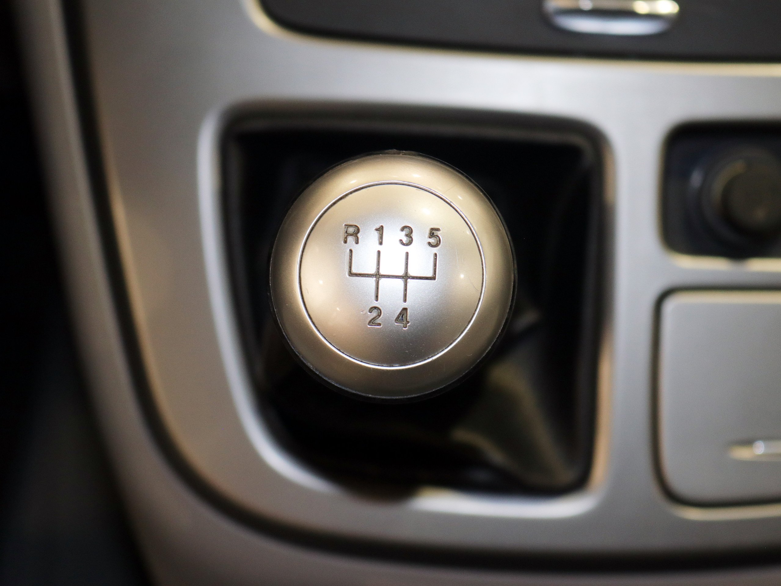Foto Kia Carnival 25