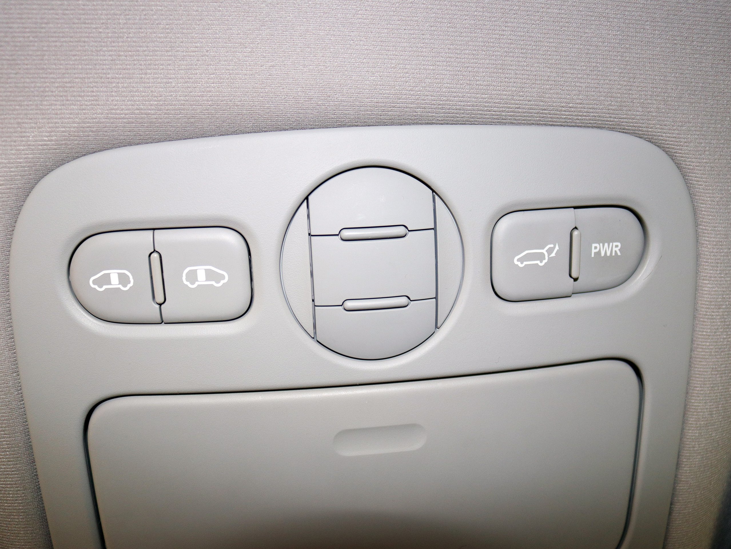 Foto Kia Carnival 28