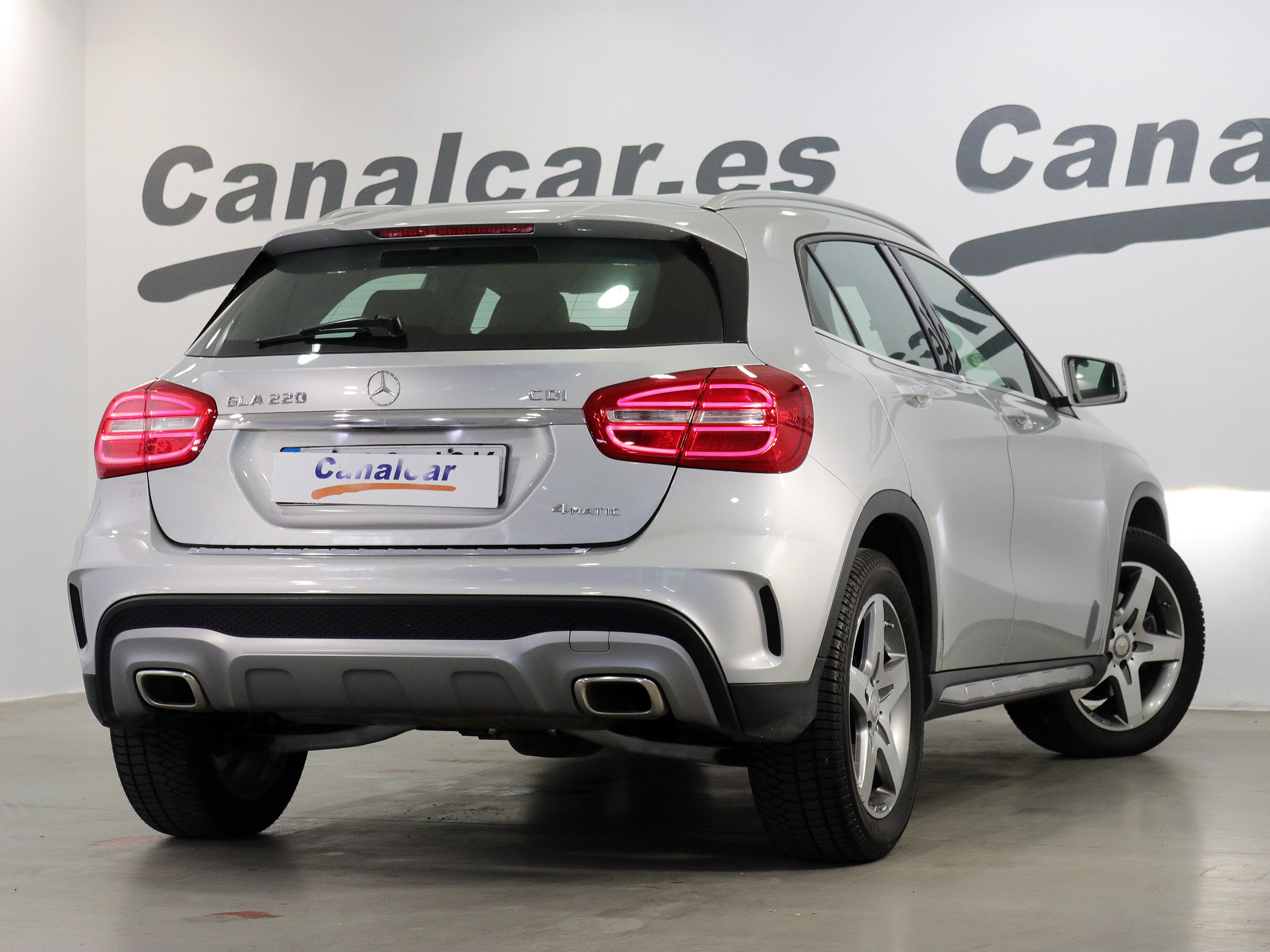 Foto Mercedes-Benz GLA 220 4