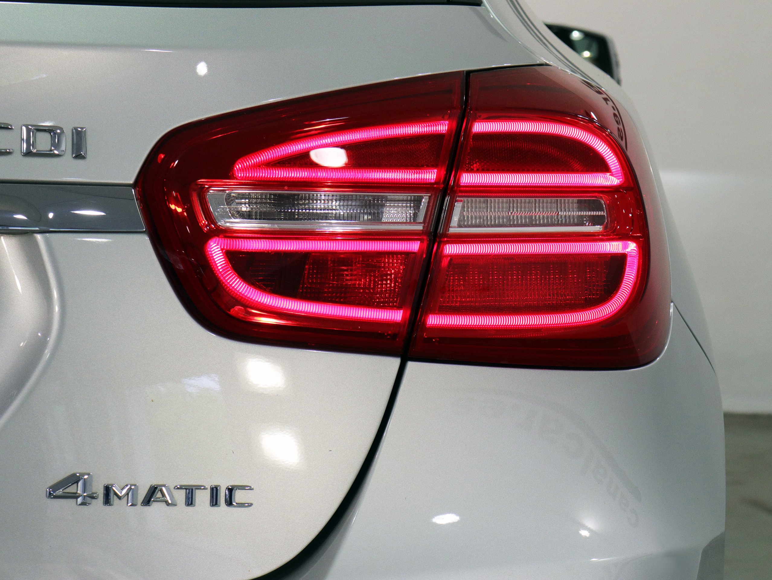 Foto Mercedes-Benz GLA 220 10