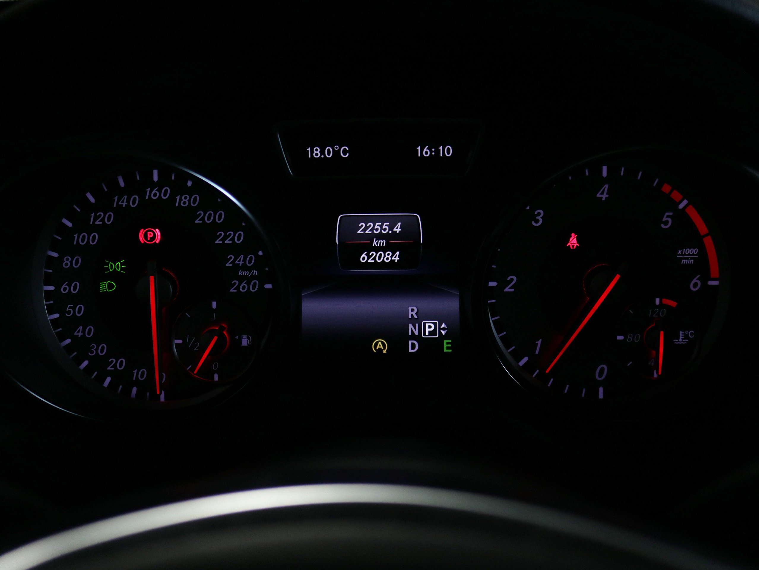 Foto Mercedes-Benz GLA 220 16