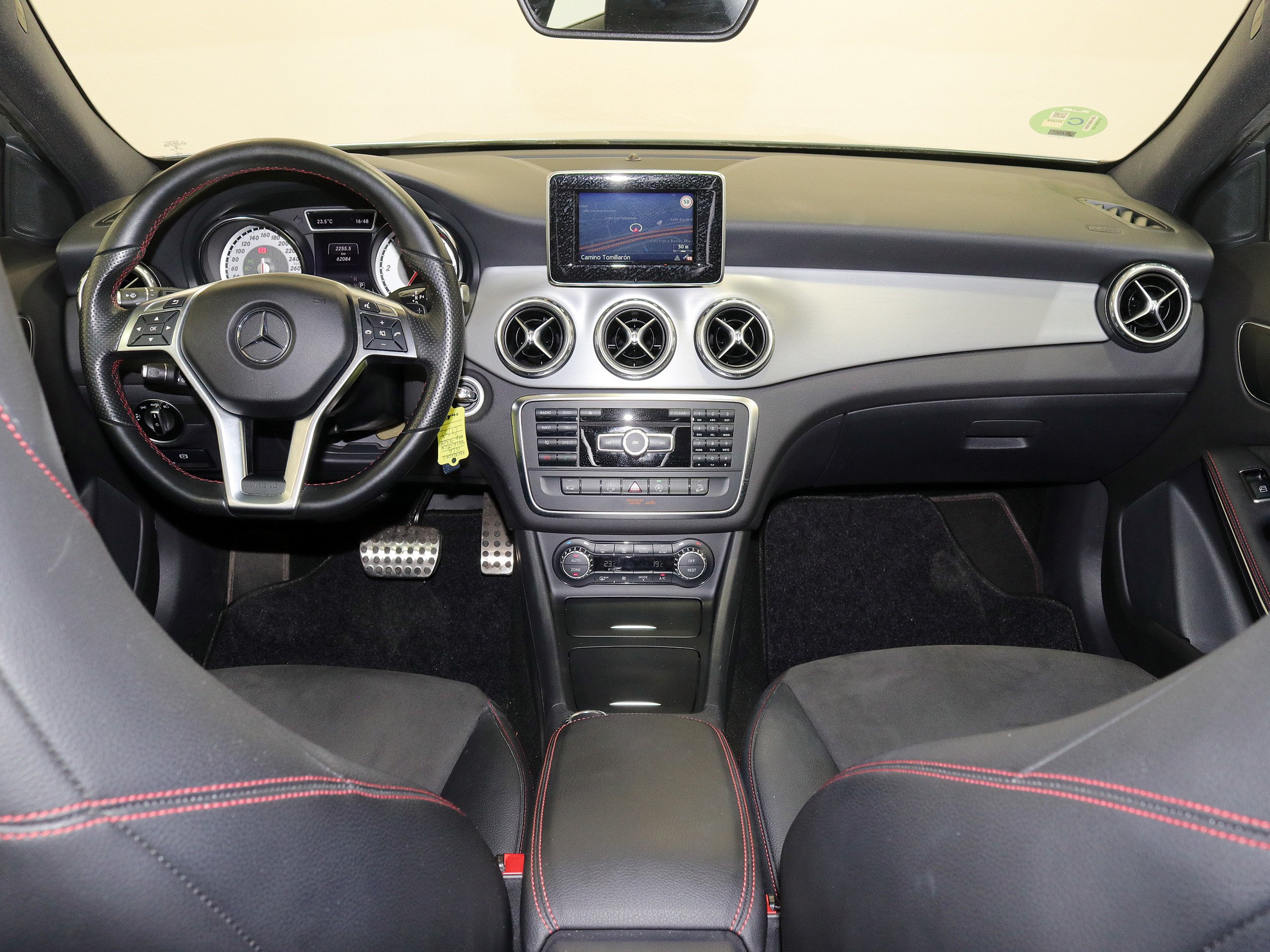 Foto Mercedes-Benz GLA 220 22