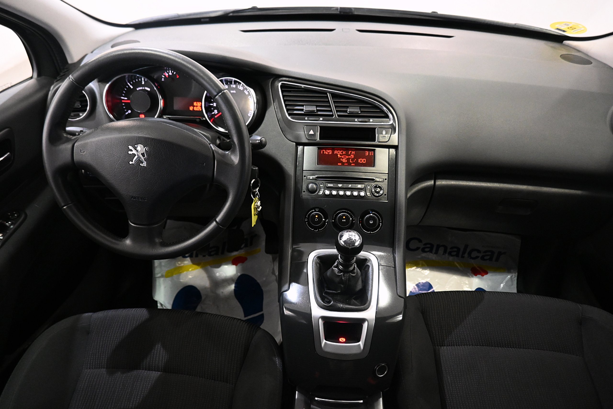 Foto Peugeot 5008 14