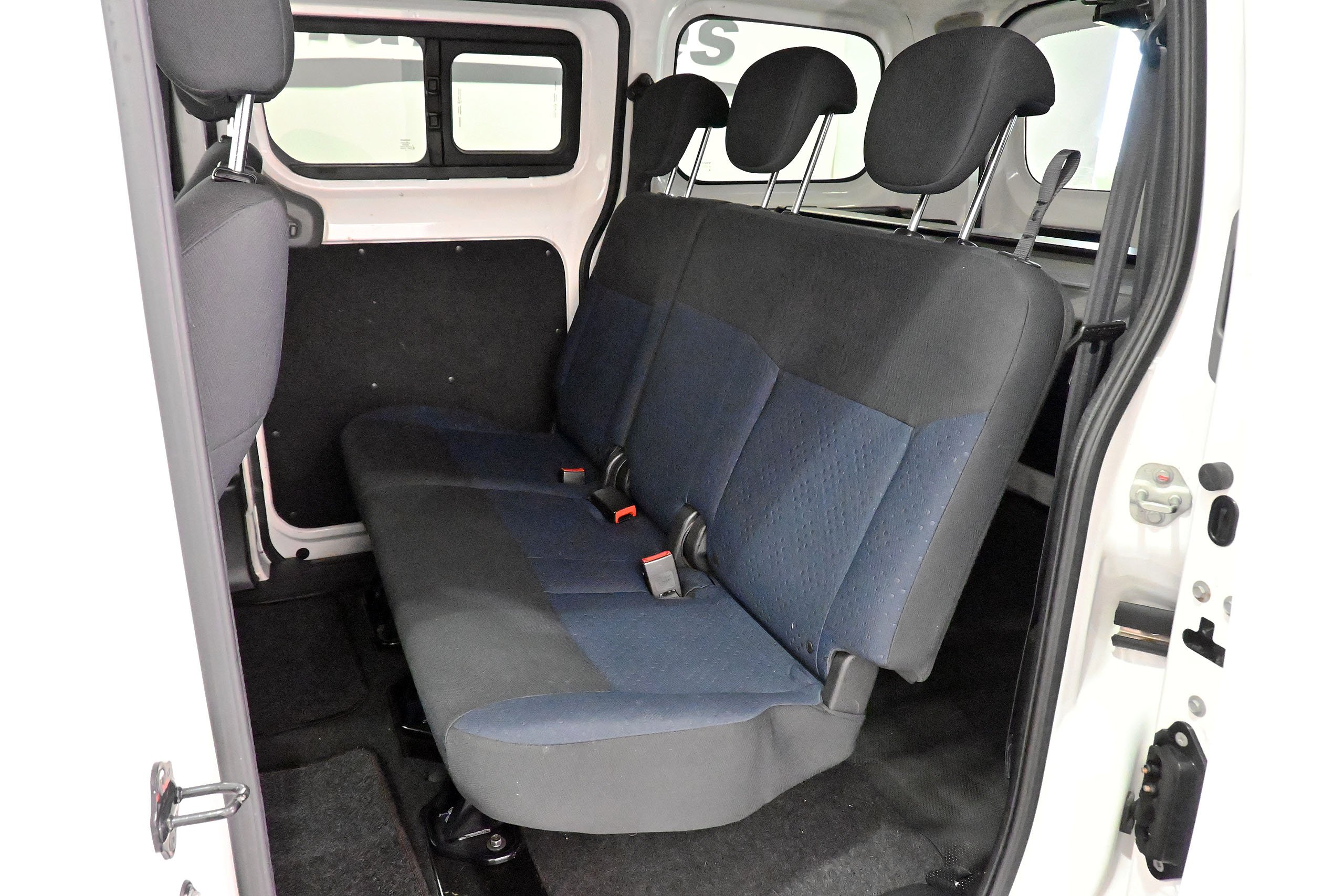 Foto Nissan NV200 10