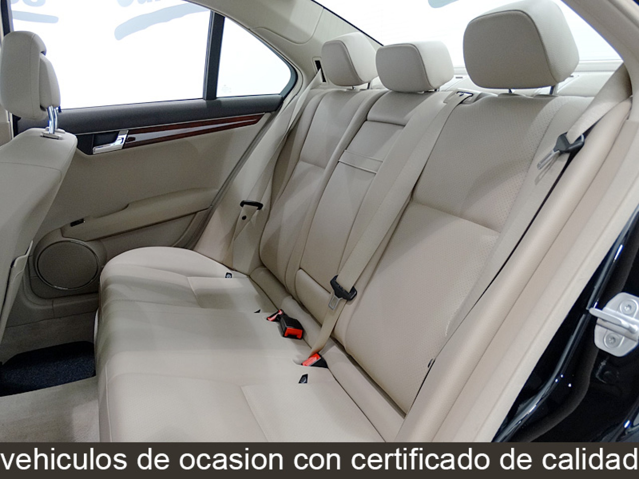 Foto Mercedes-Benz C 300 21