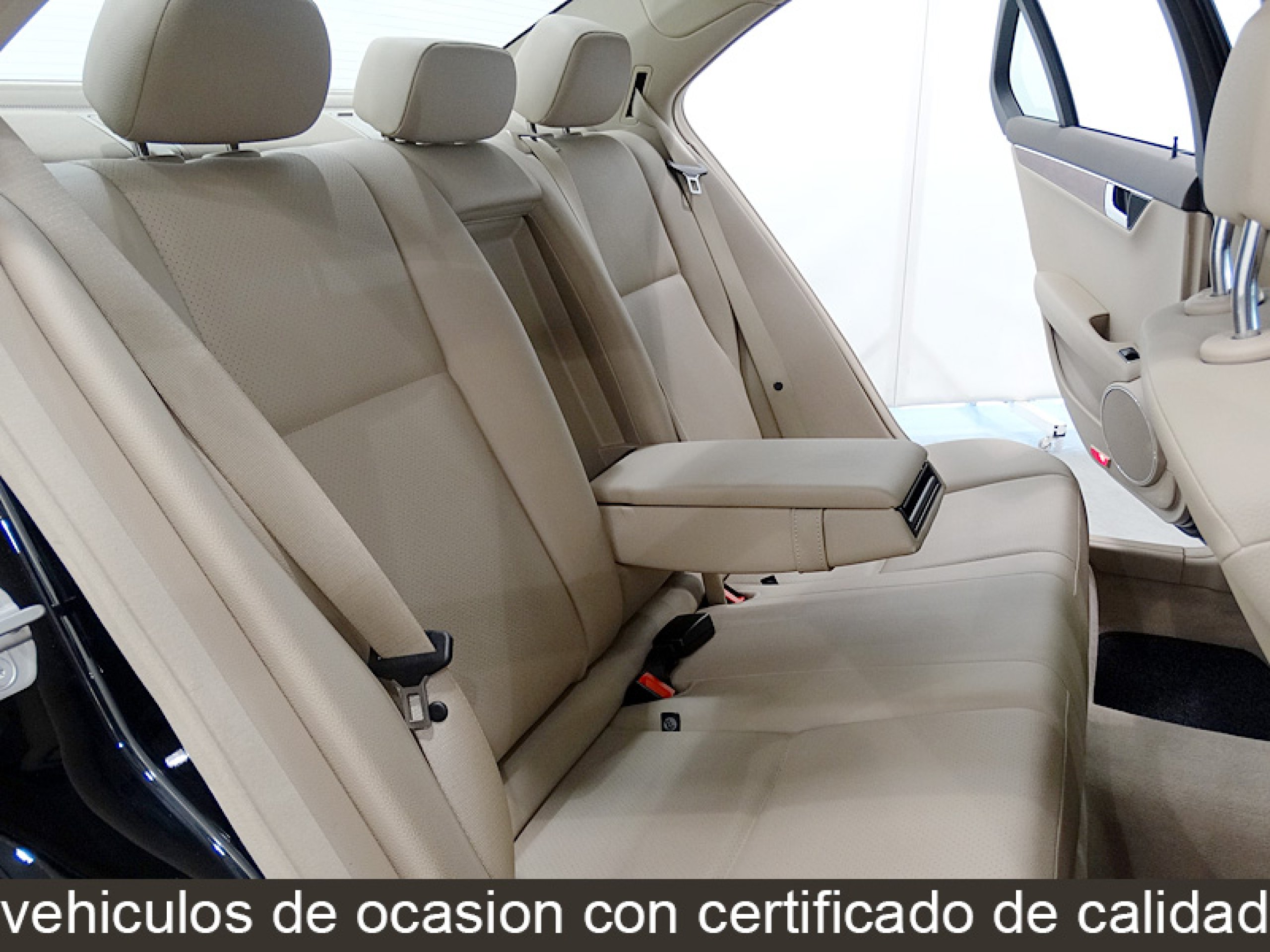 Foto Mercedes-Benz C 300 22
