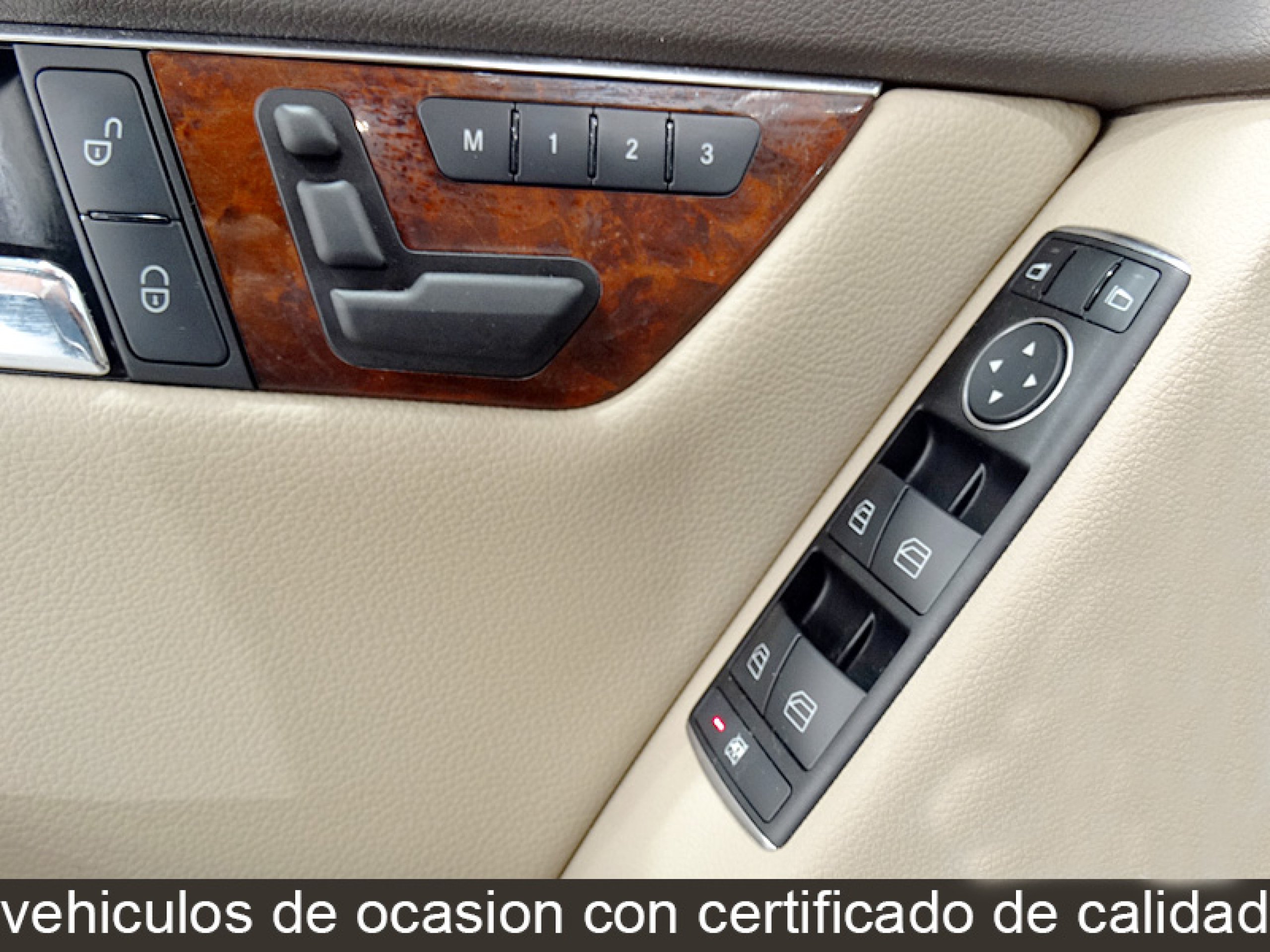 Foto Mercedes-Benz C 300 25