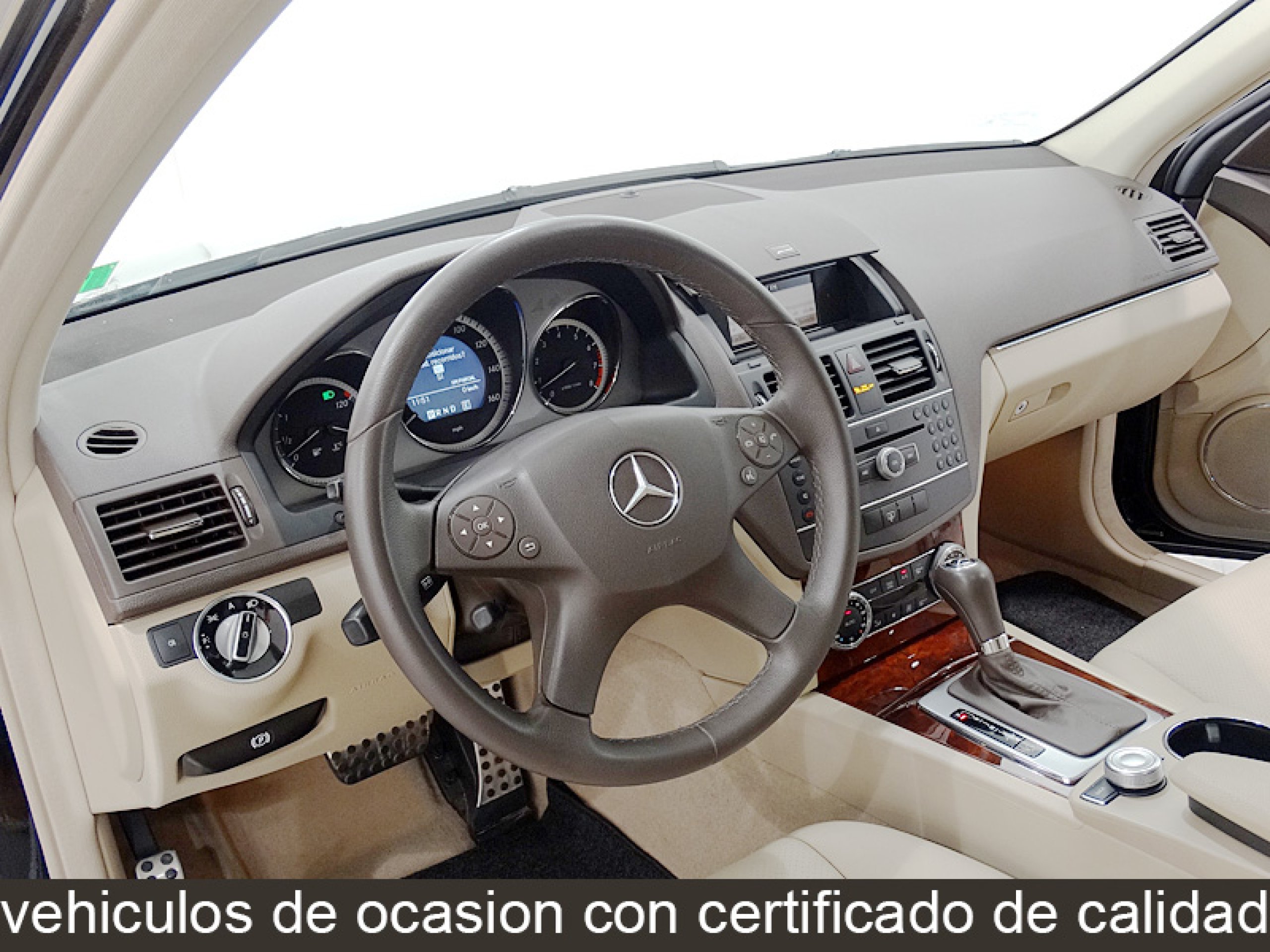 Foto Mercedes-Benz C 300 26