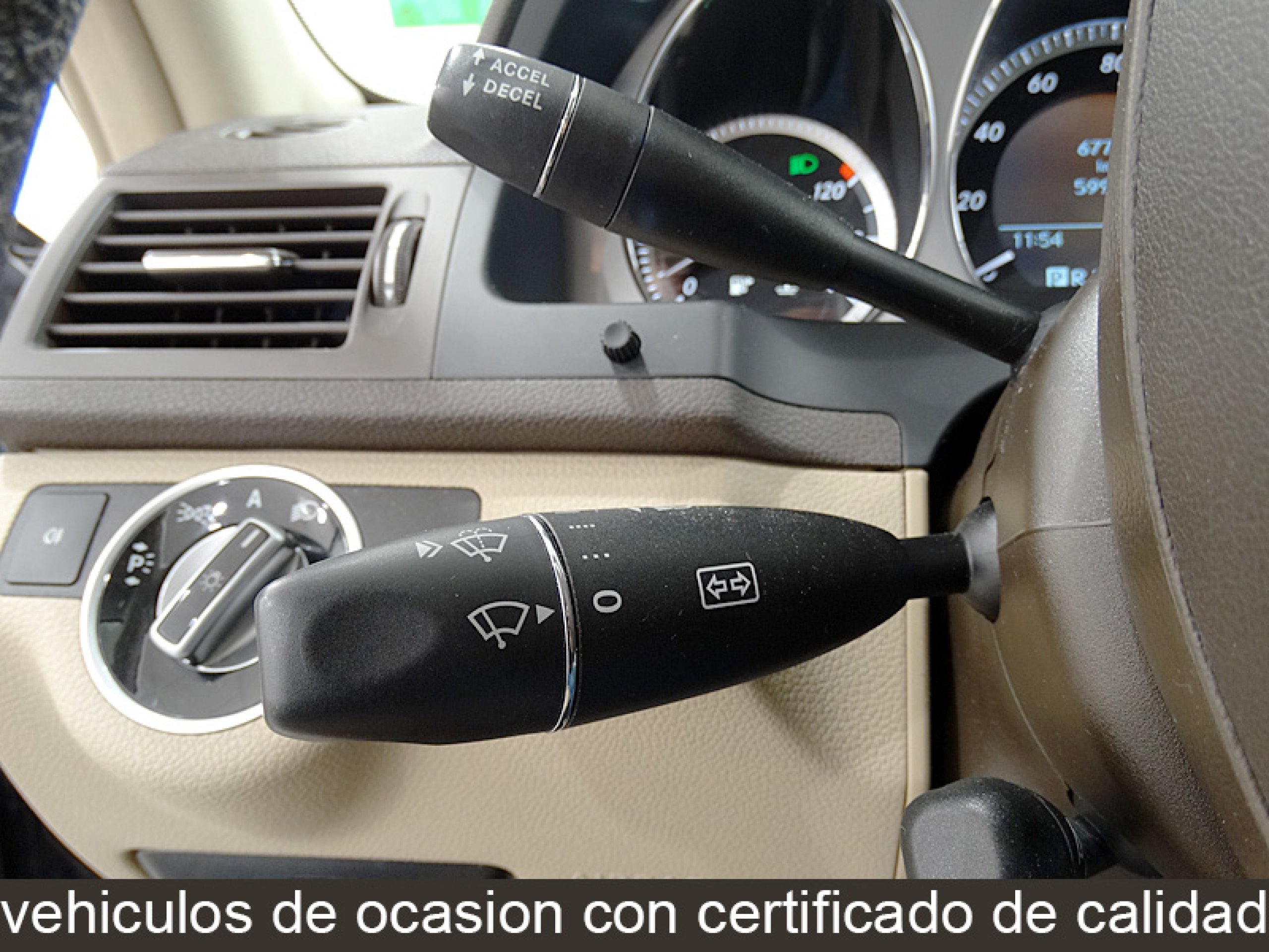 Foto Mercedes-Benz C 300 35