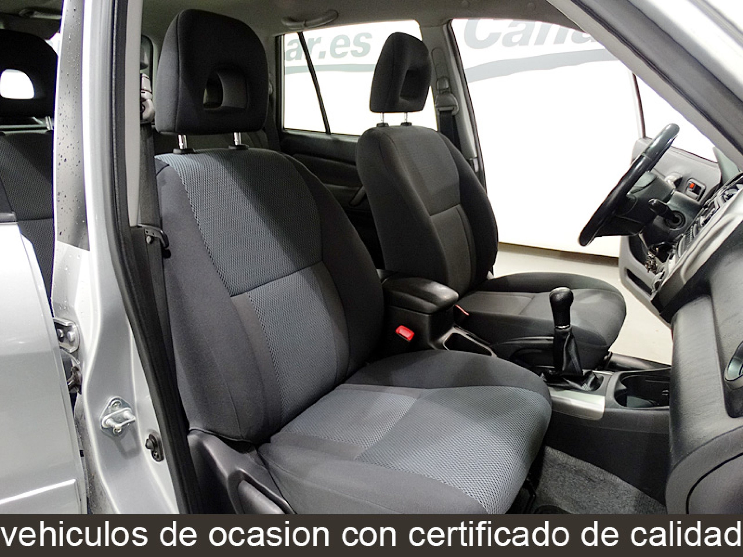 Foto Toyota RAV-4 16