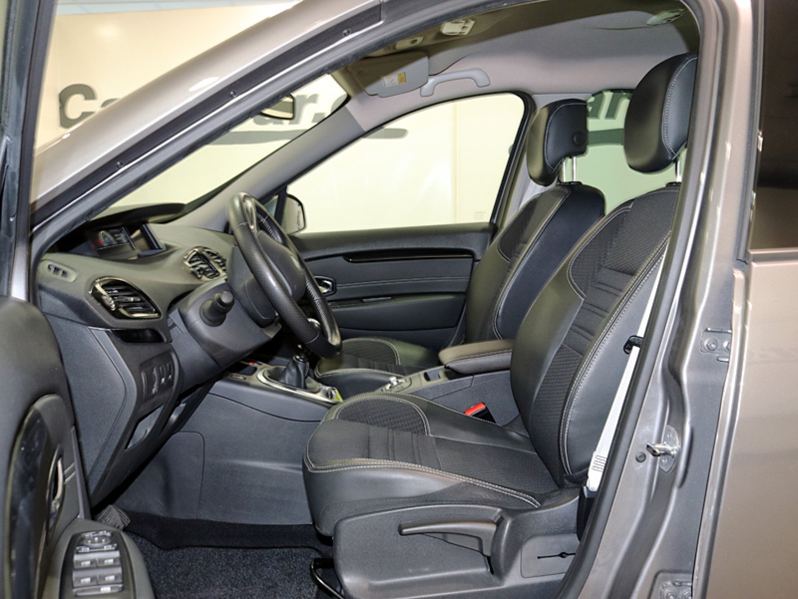 Foto Renault Grand Scenic 16