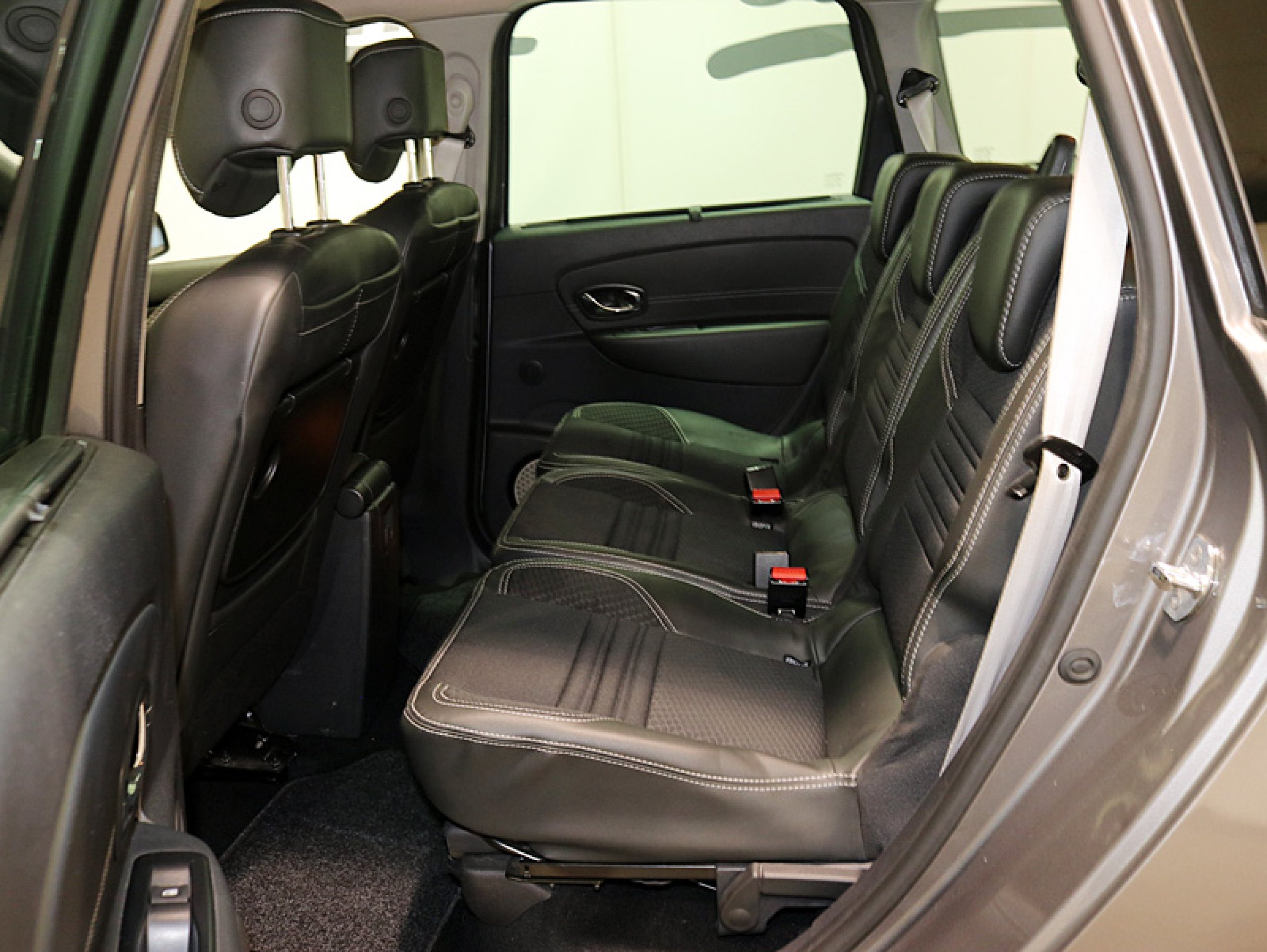 Foto Renault Grand Scenic 17