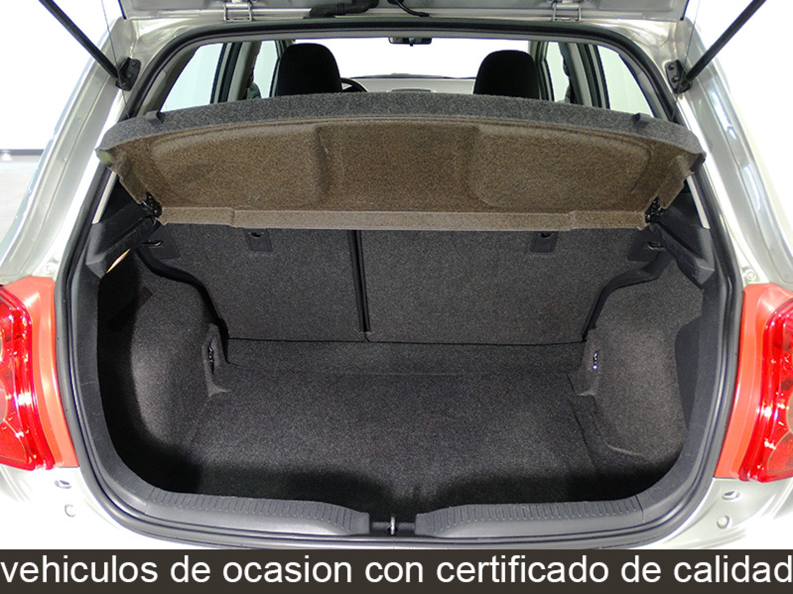 Foto Toyota Auris 16