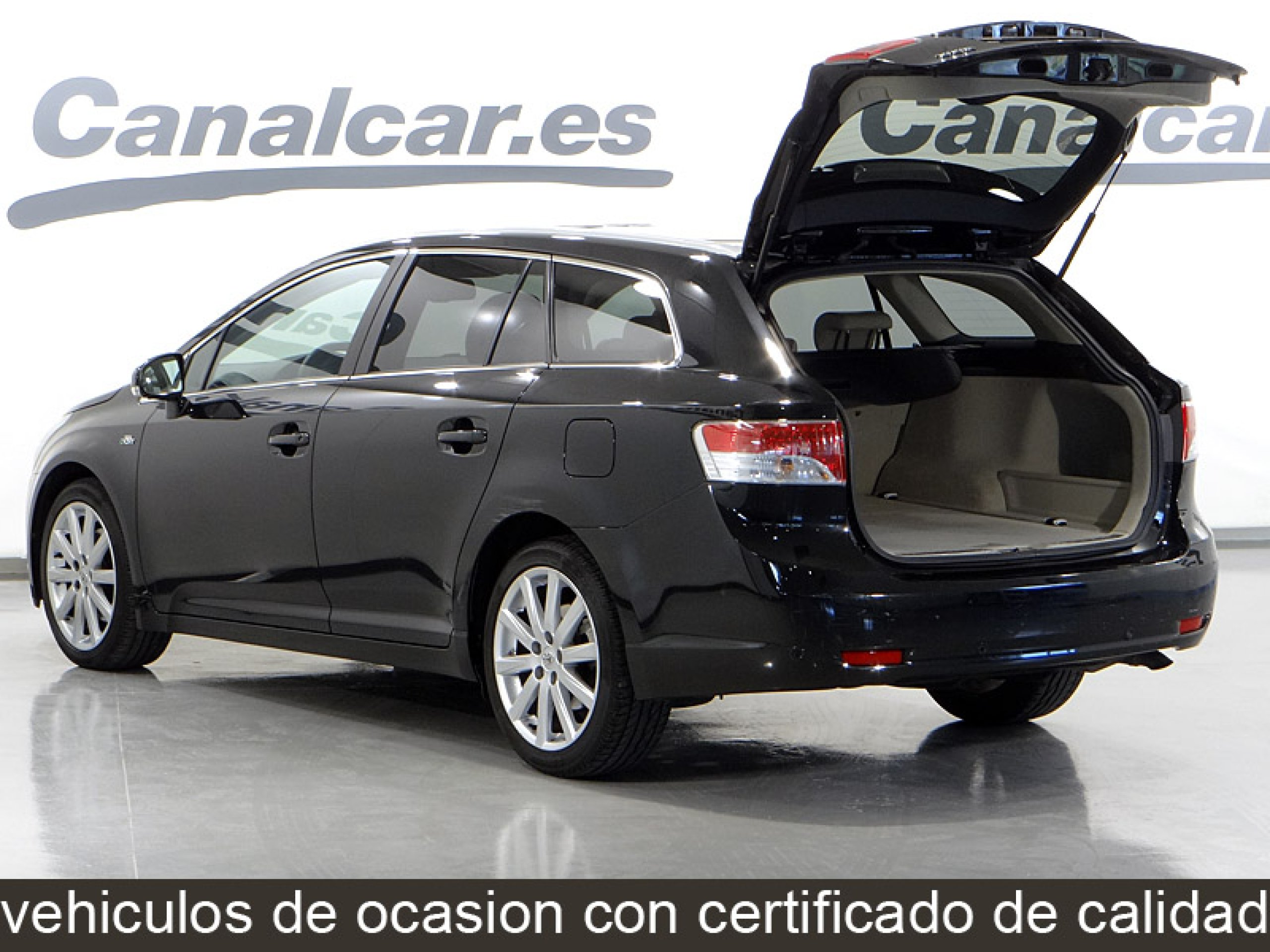 Foto Toyota Avensis 11