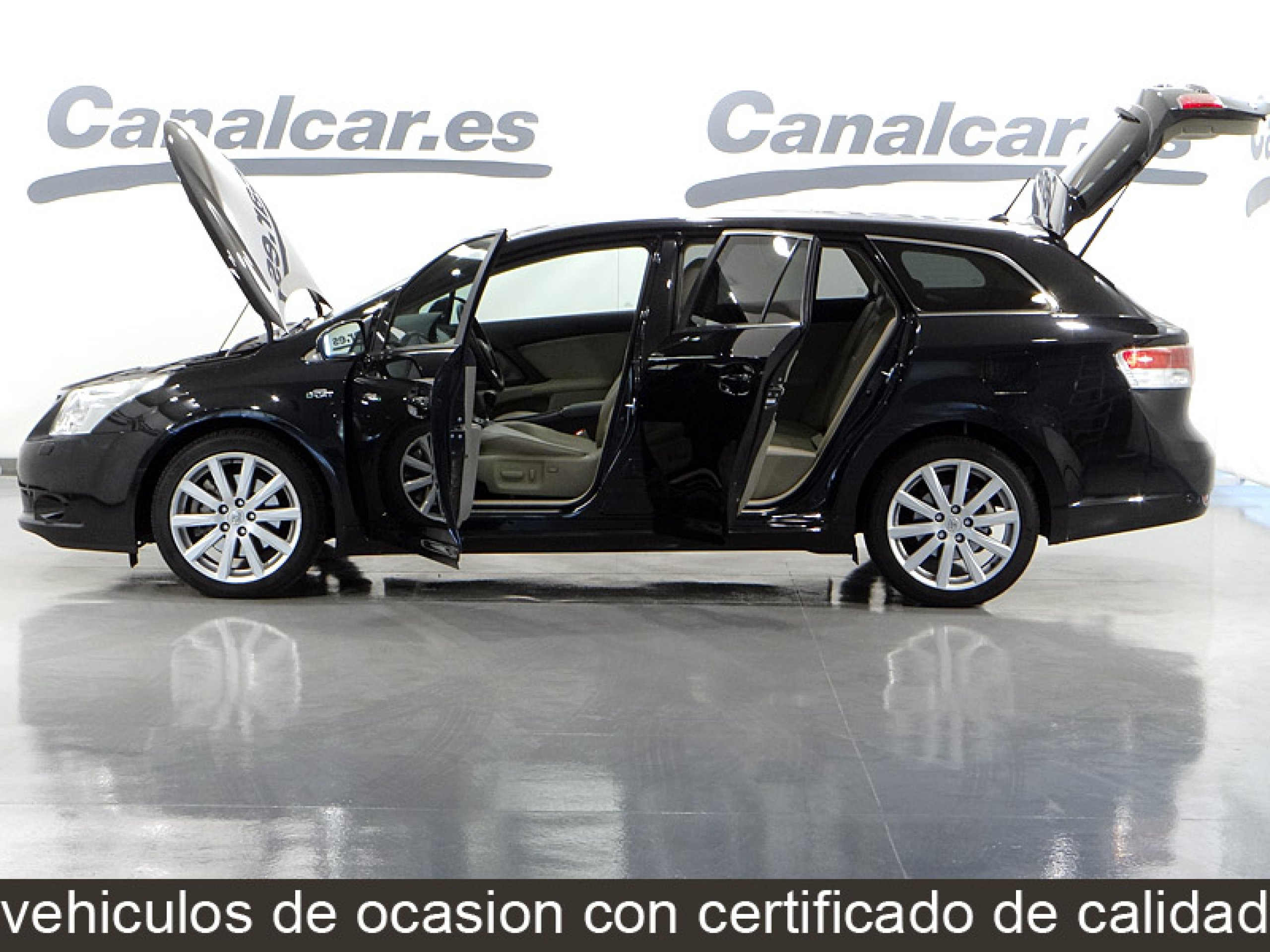 Foto Toyota Avensis 14