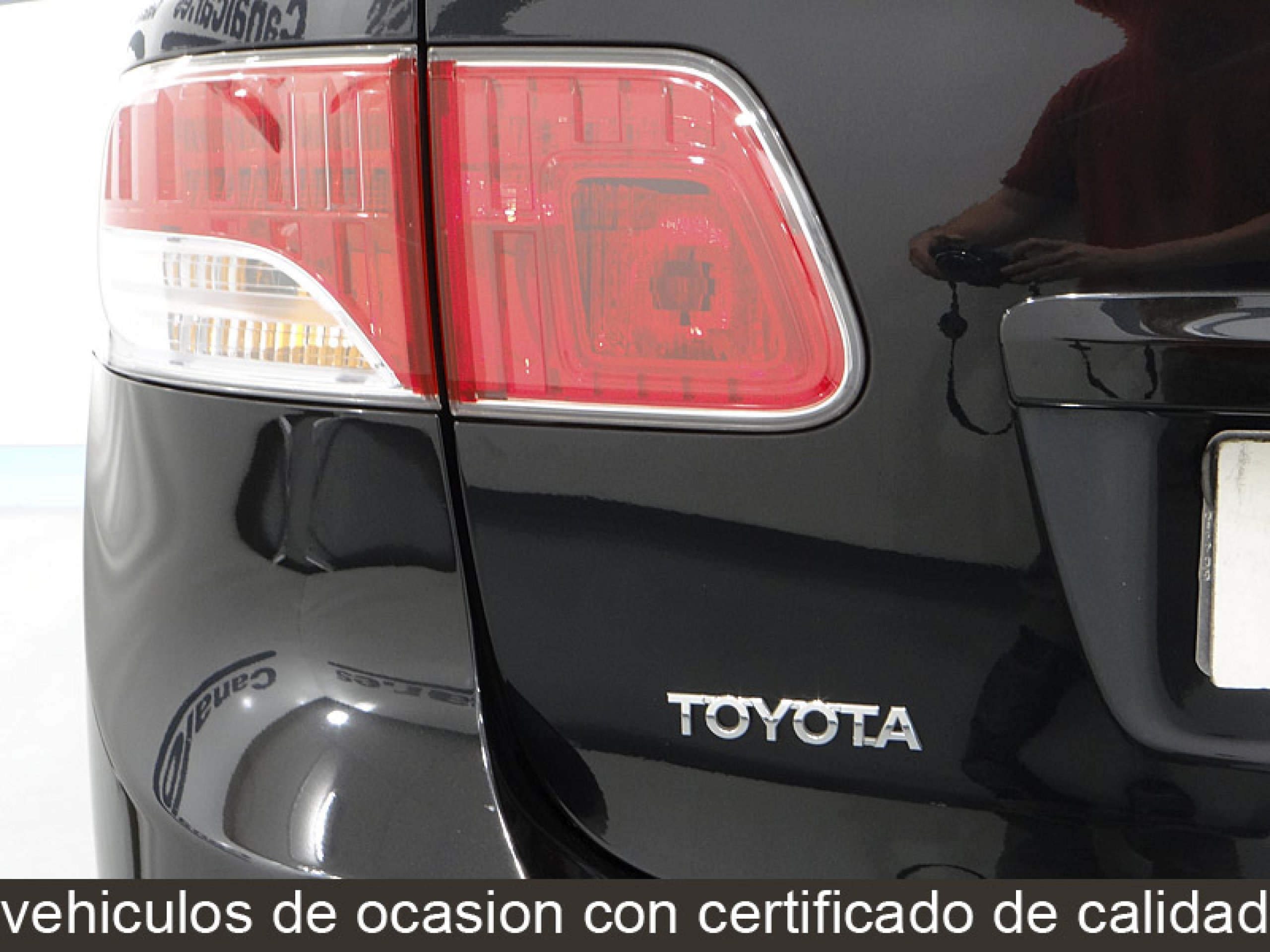 Foto Toyota Avensis 24
