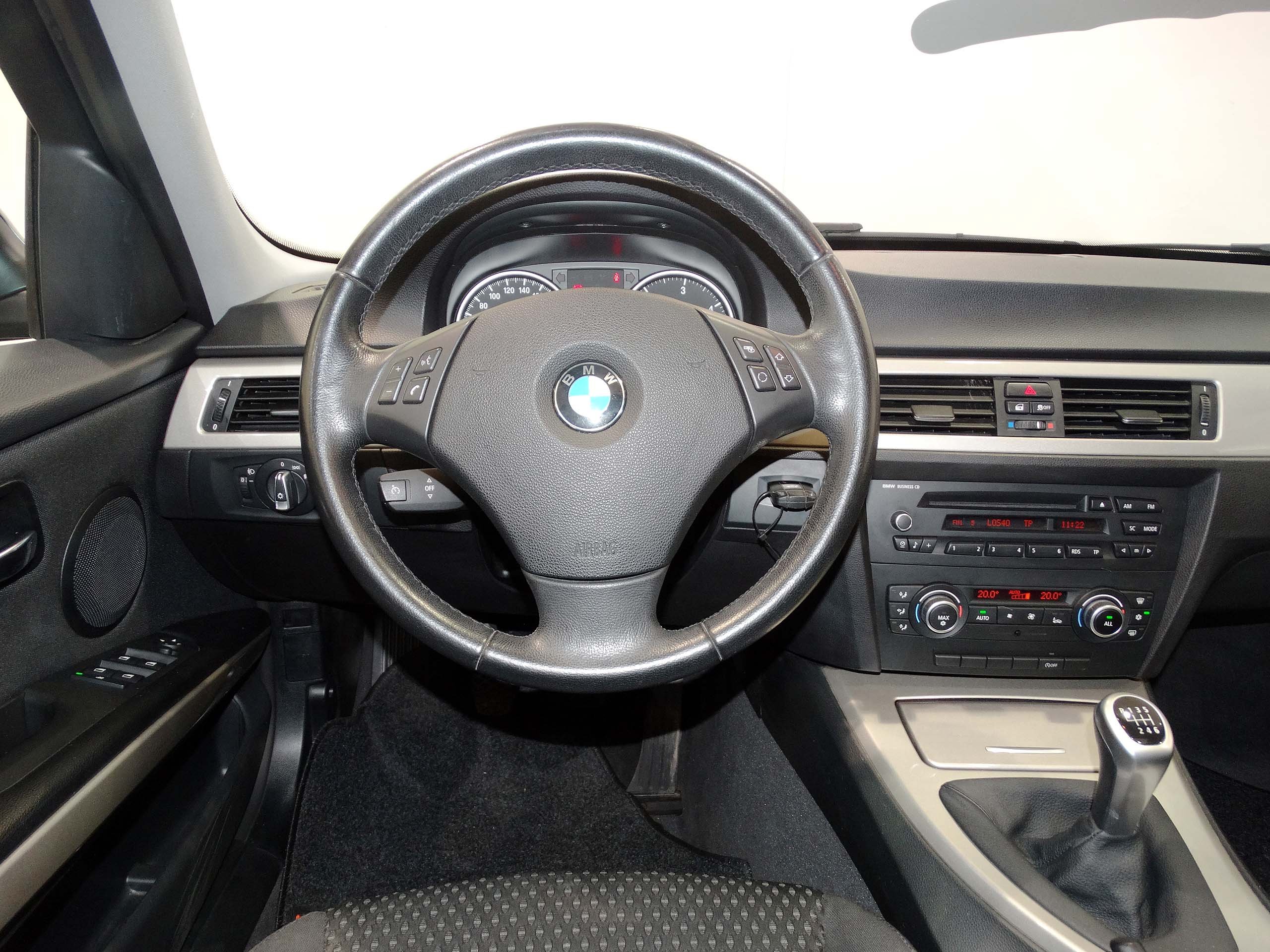 Foto Bmw 318 15