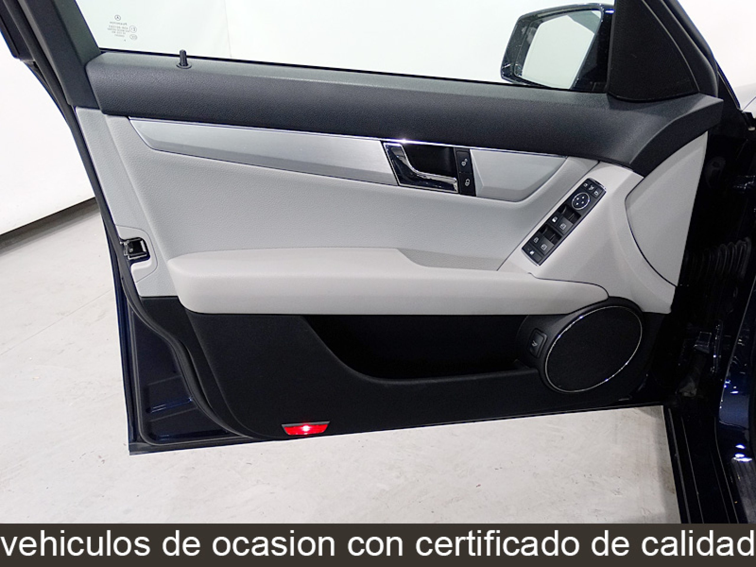 Foto Mercedes-Benz C 180 24