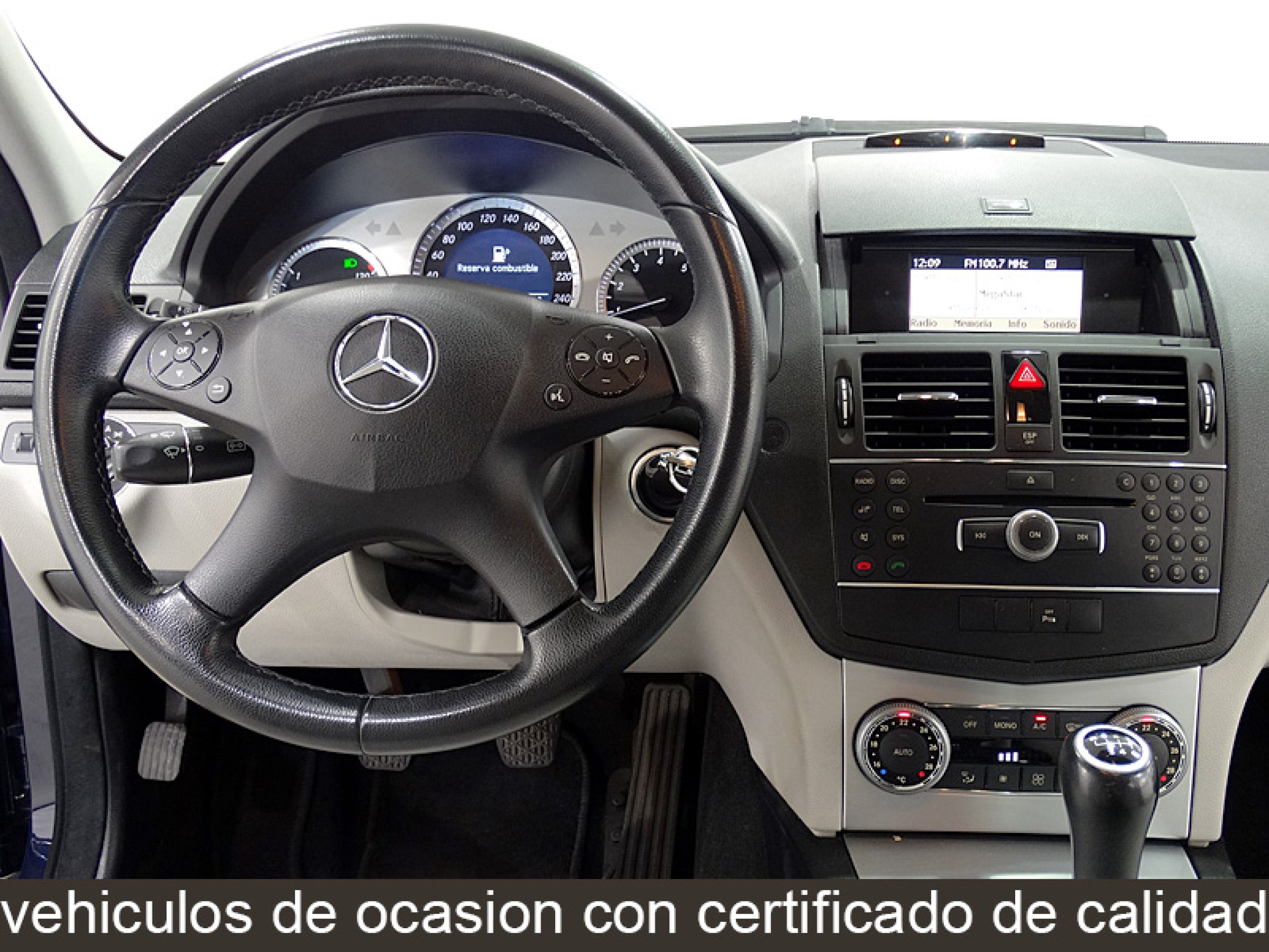 Foto Mercedes-Benz C 180 29