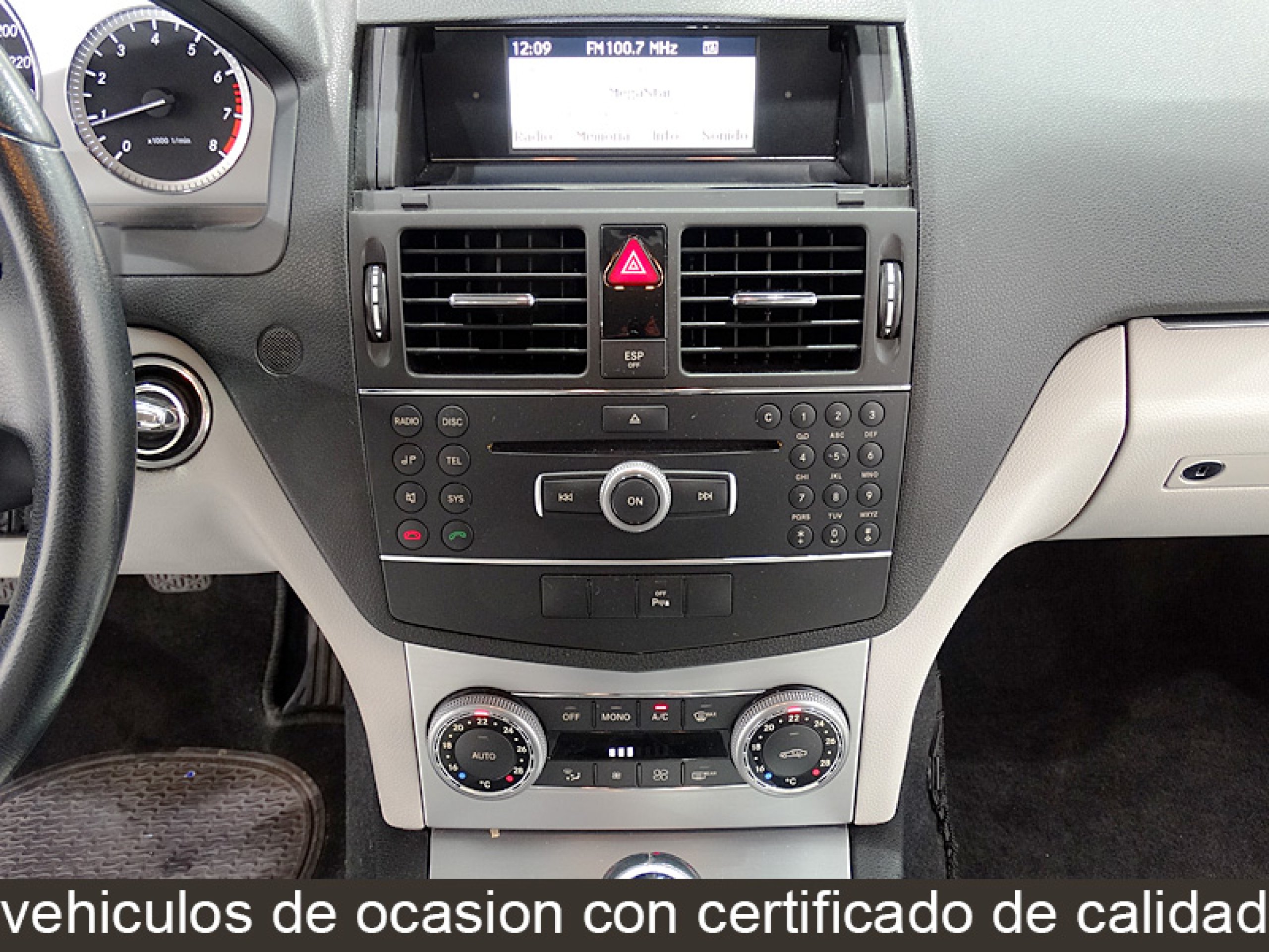 Foto Mercedes-Benz C 180 30
