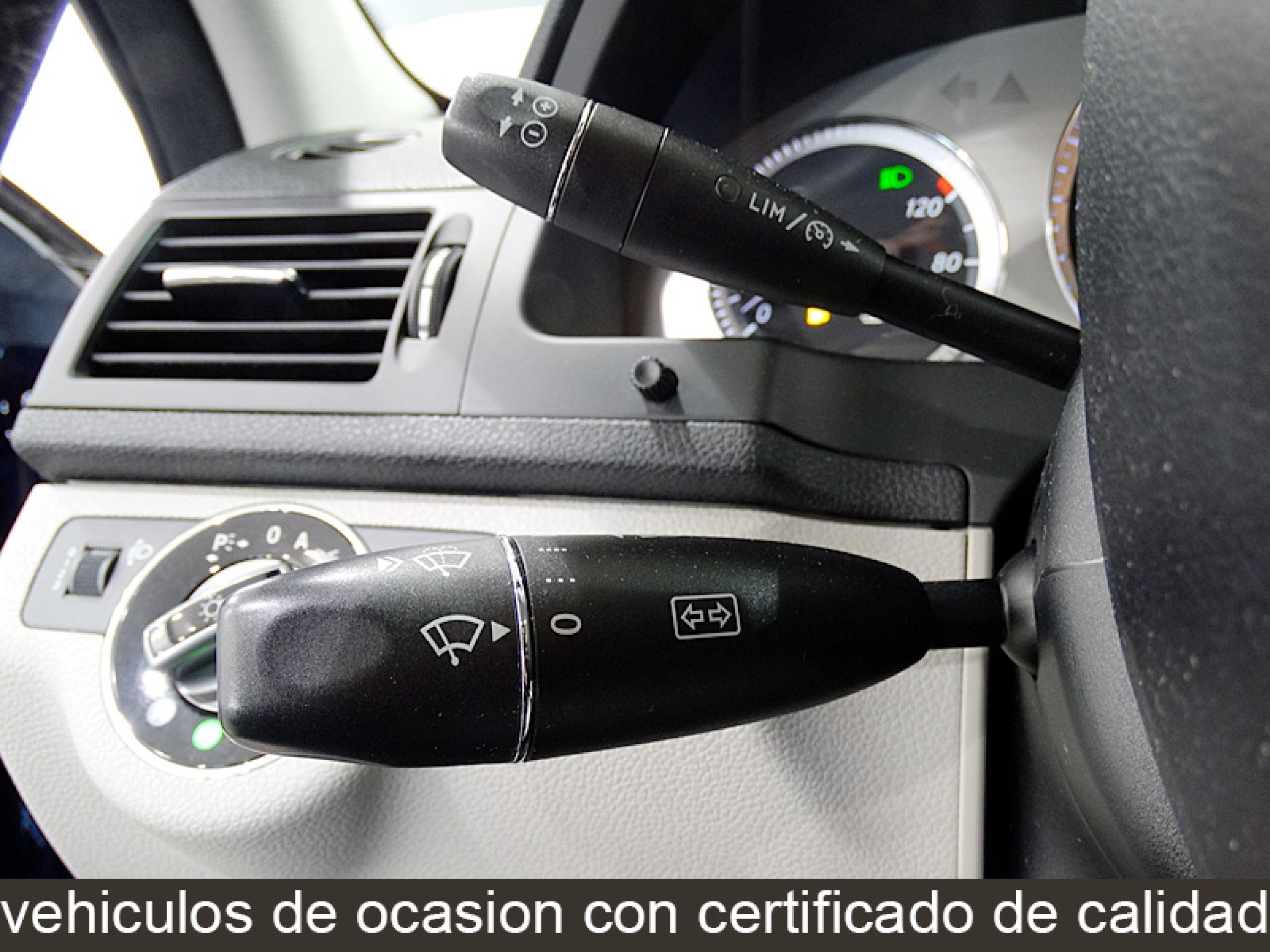 Foto Mercedes-Benz C 180 36
