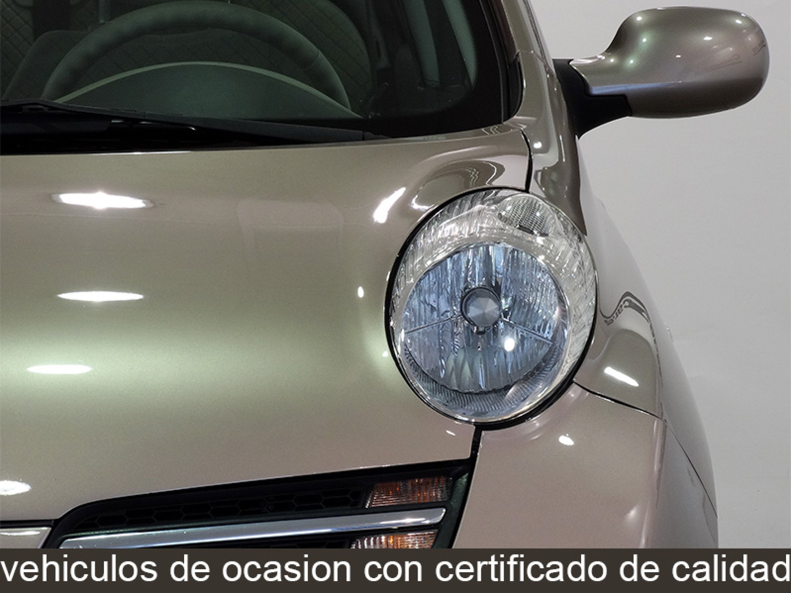 Foto Nissan Micra 12