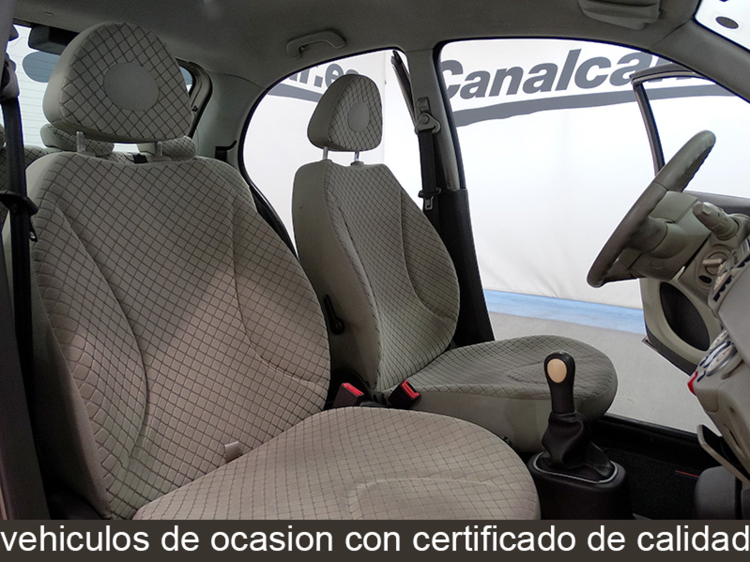 Foto Nissan Micra 19