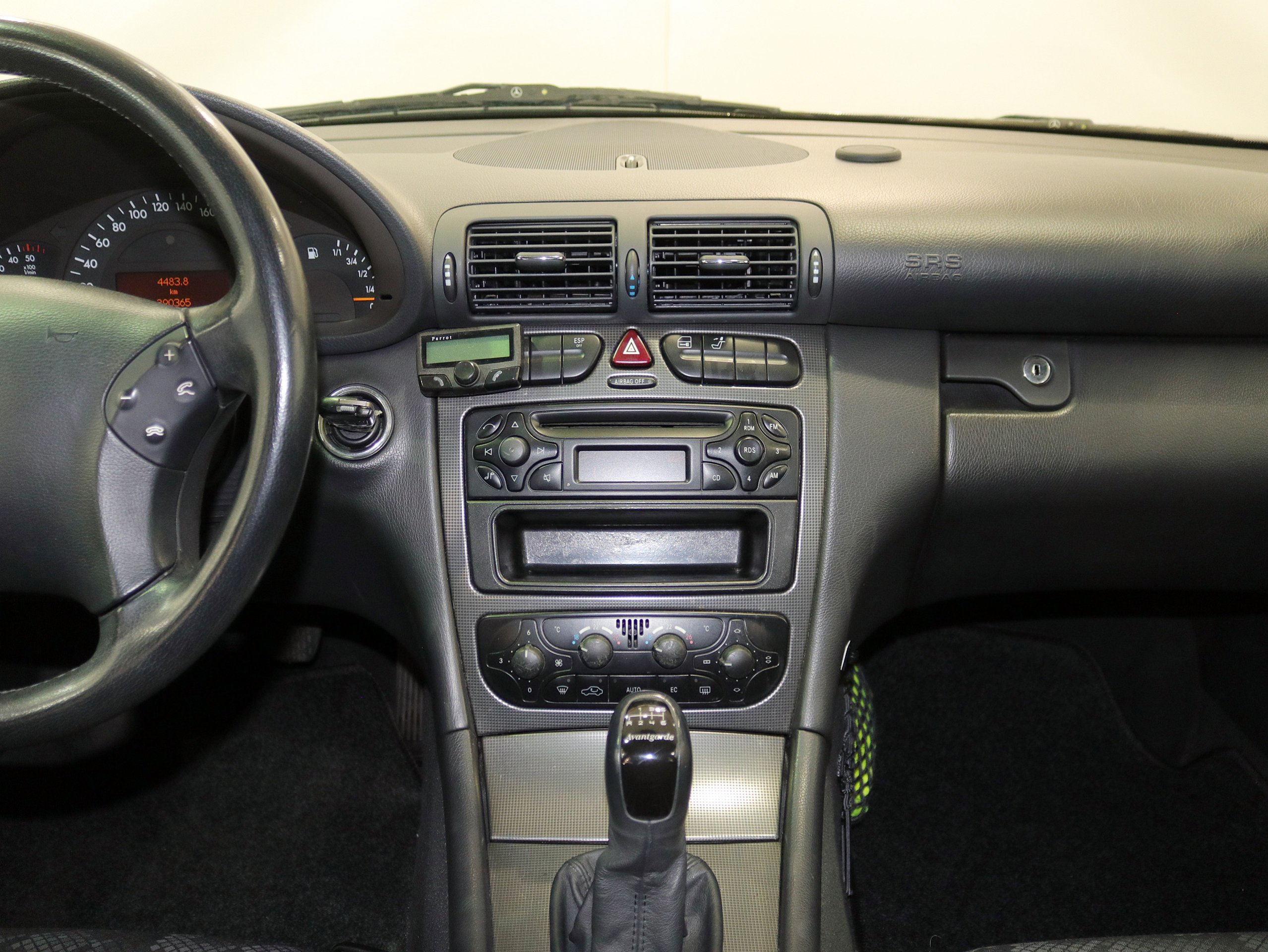 Foto Mercedes-Benz C 220 20 Foto Mercedes-Benz C 220 20