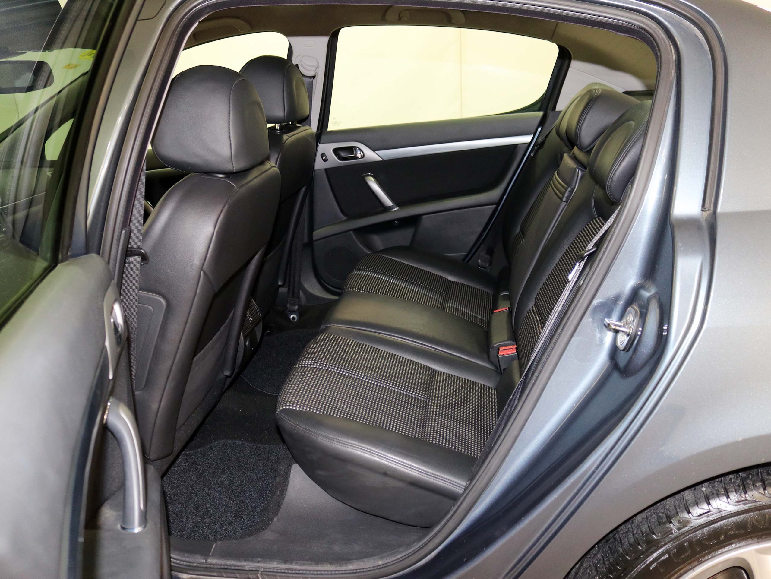 Foto Peugeot 407 12 Foto Peugeot 407 12