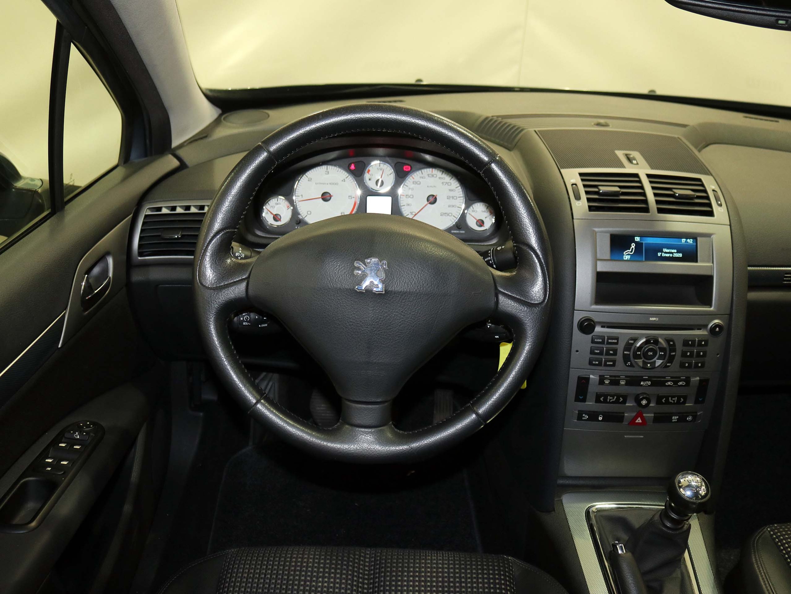 Foto Peugeot 407 16 Foto Peugeot 407 16