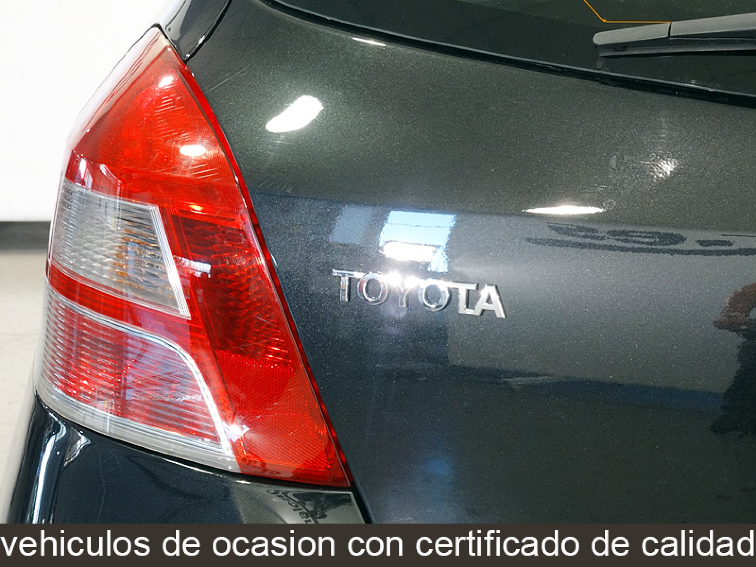 Foto Toyota Yaris 13