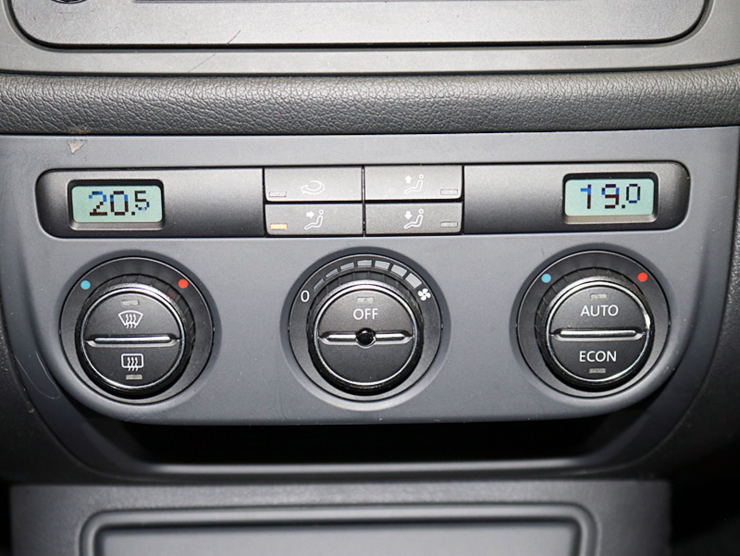 Foto Volkswagen Golf 19