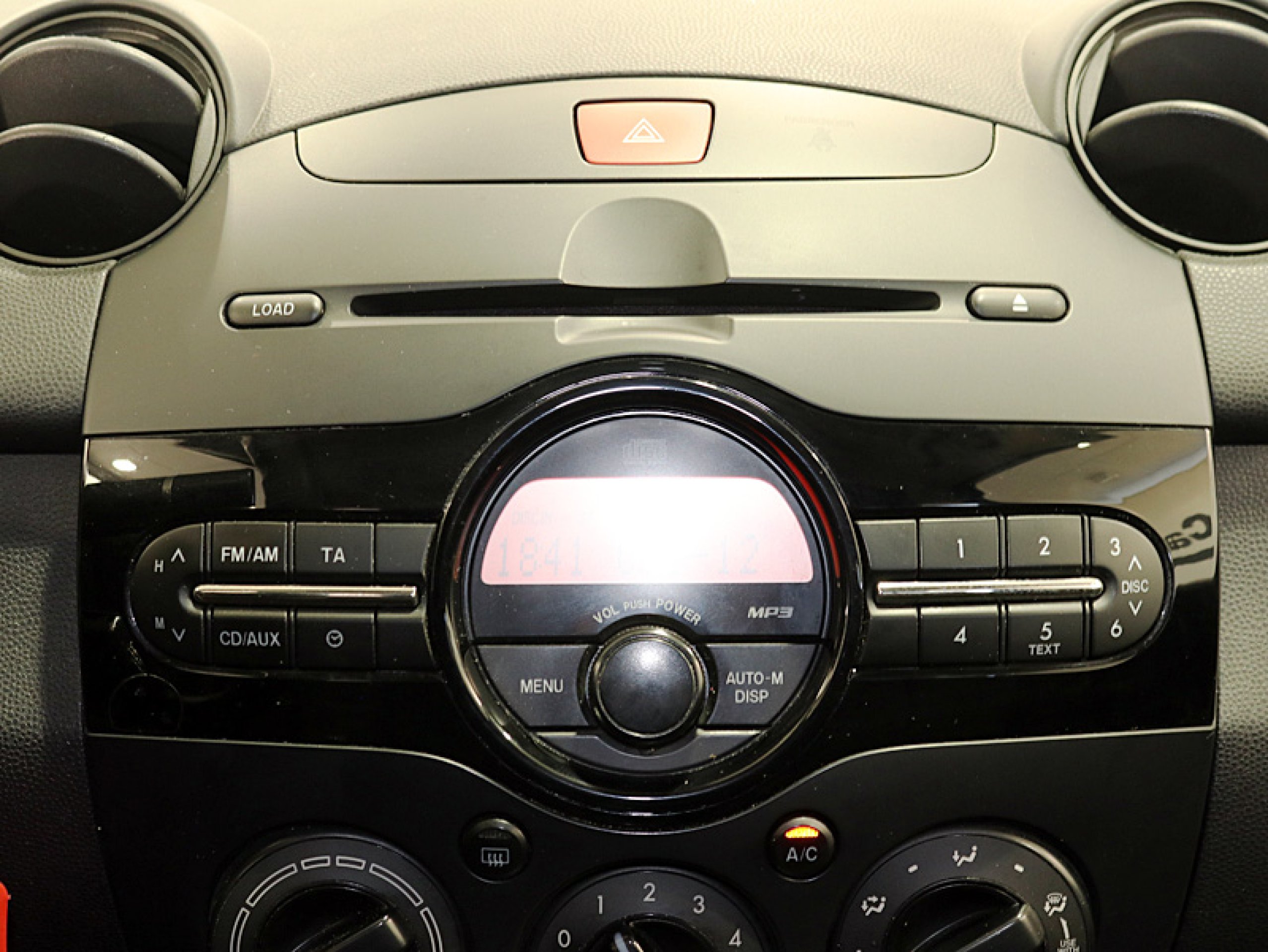 Foto Mazda 2 17