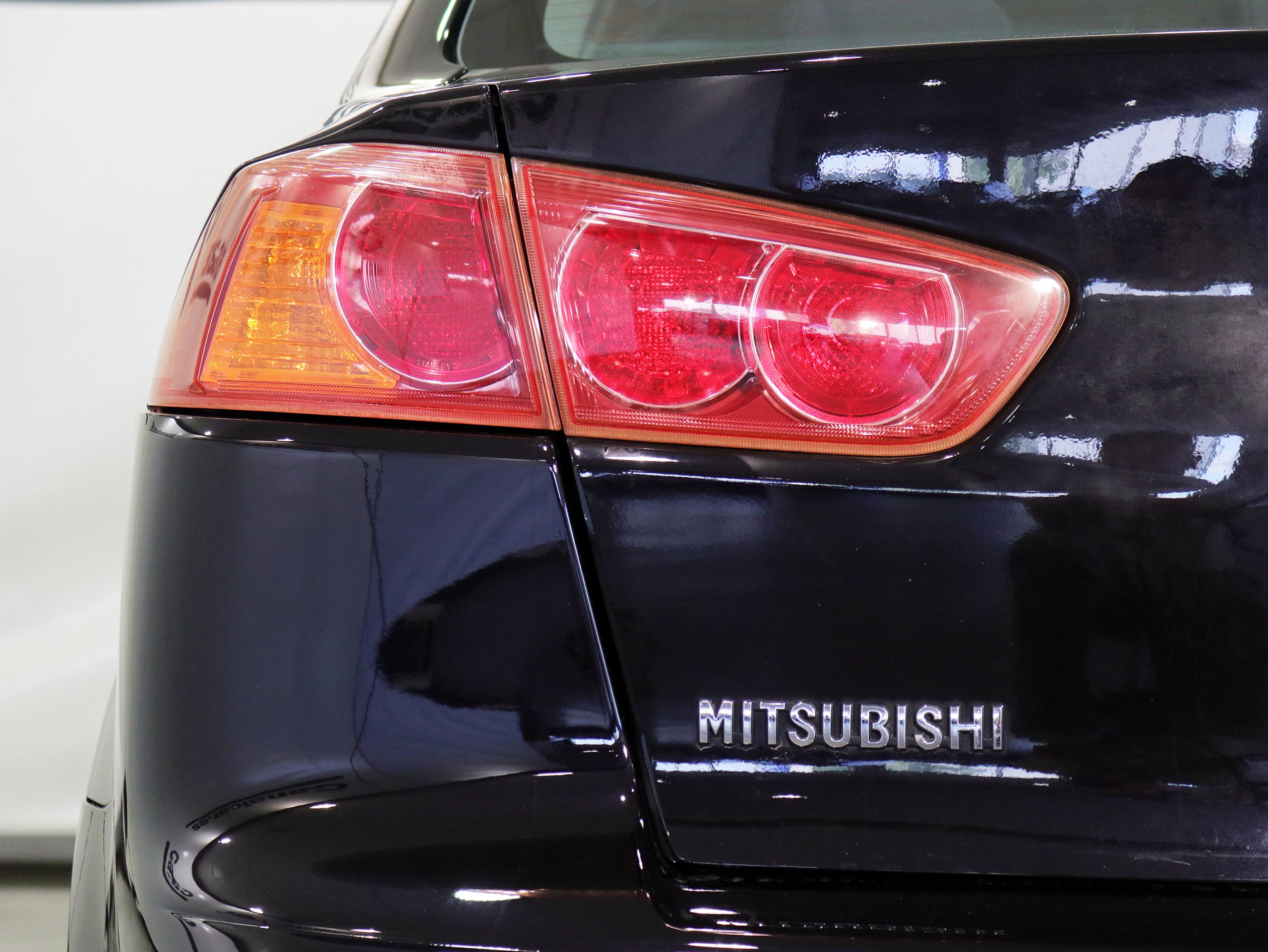 Foto Mitsubishi Lancer 12 Foto Mitsubishi Lancer 12