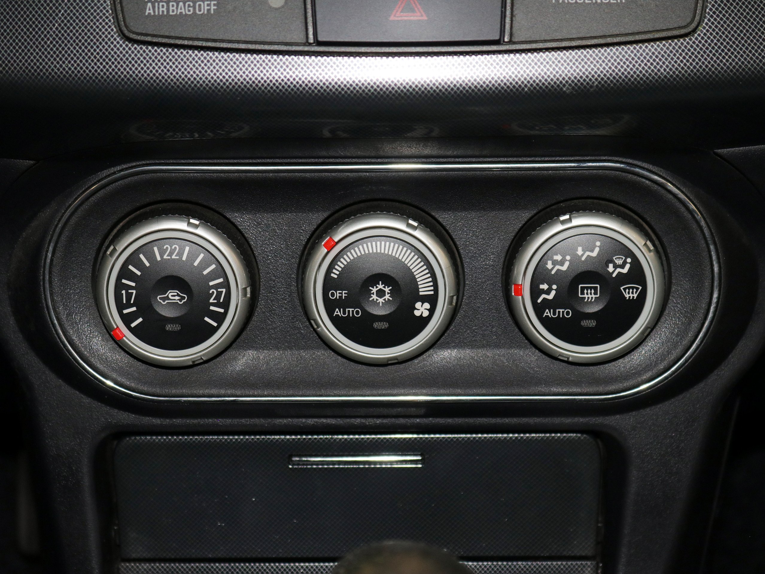 Foto Mitsubishi Lancer 25 Foto Mitsubishi Lancer 25