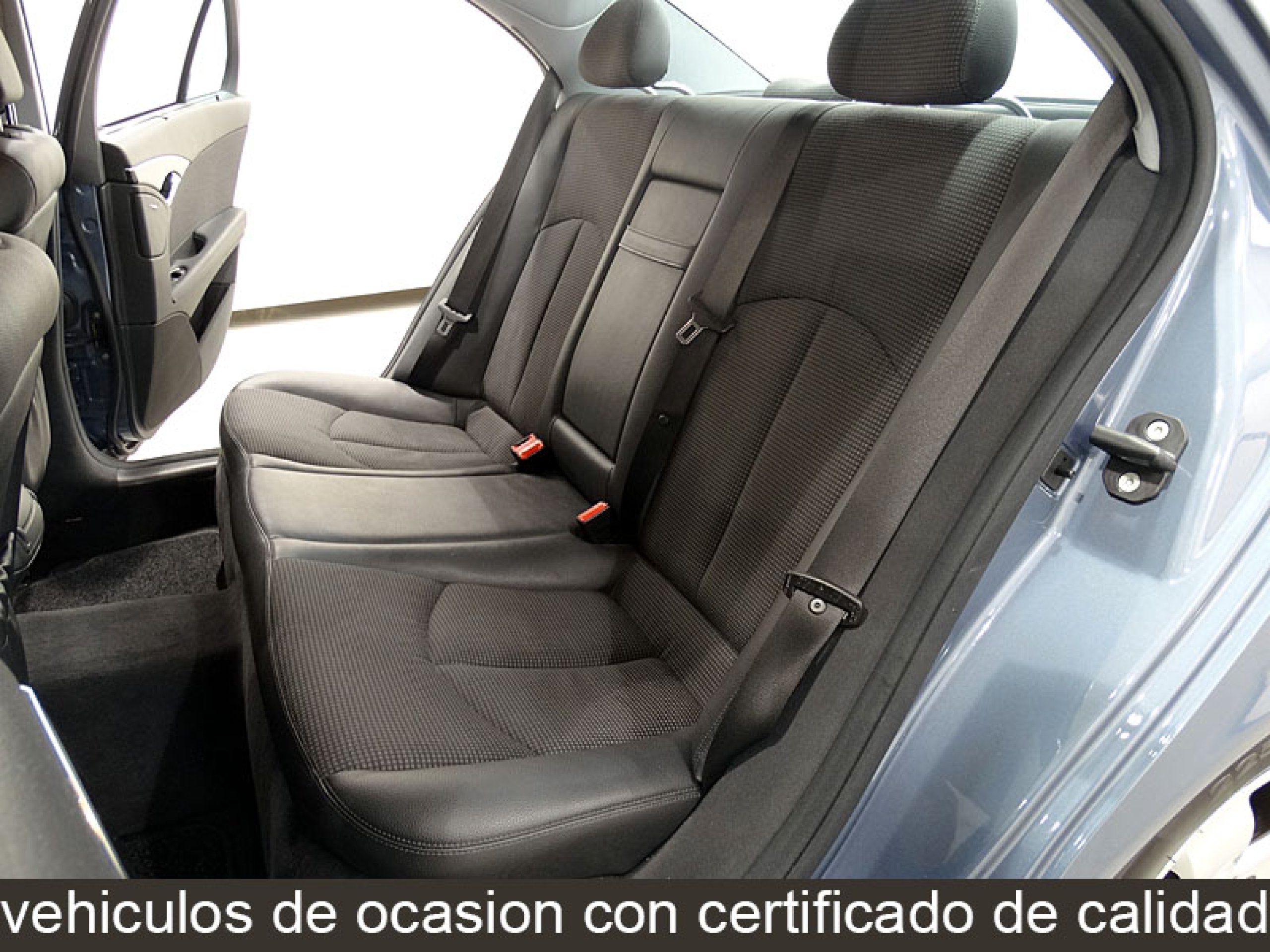 Foto Mercedes-Benz E 280 22