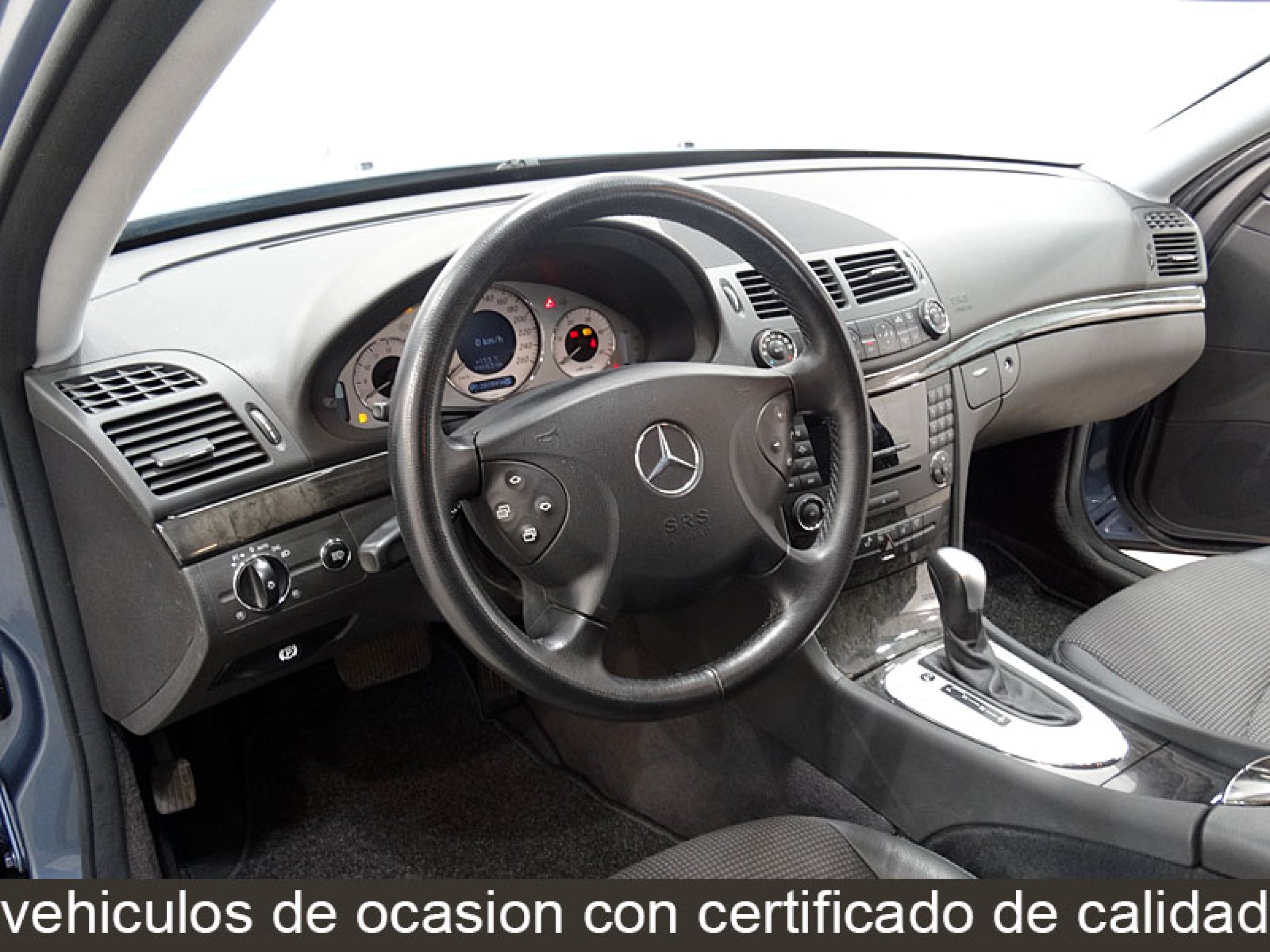 Foto Mercedes-Benz E 280 25
