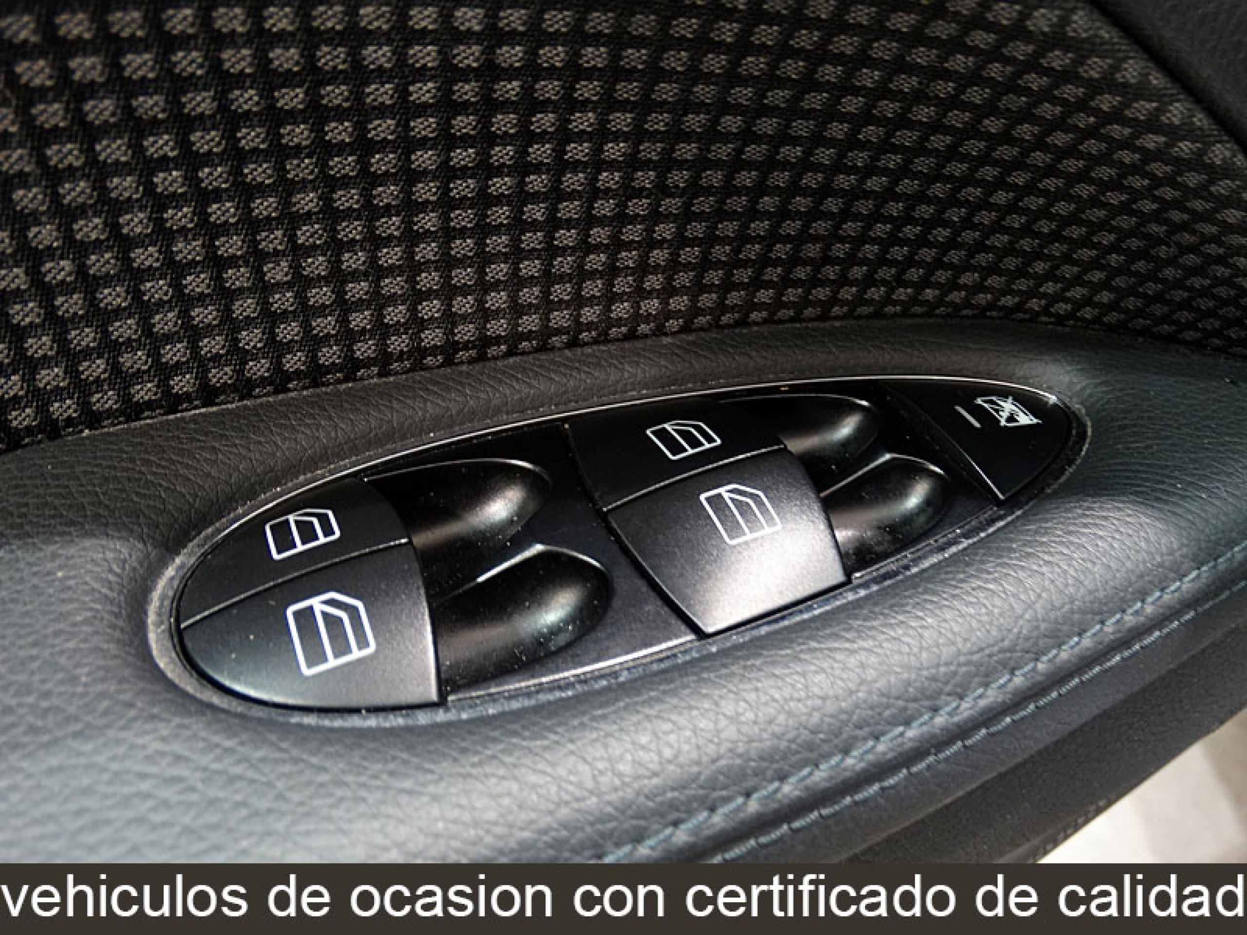 Foto Mercedes-Benz E 280 34