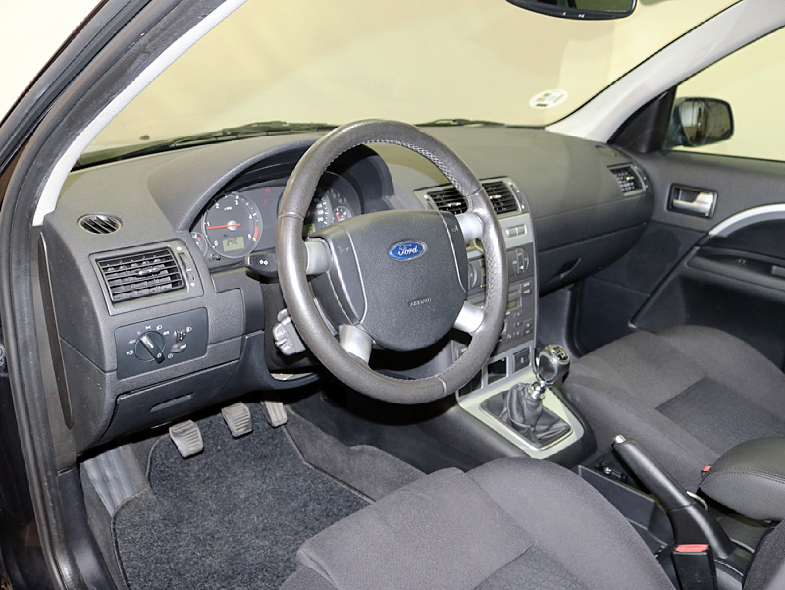 Foto Ford Mondeo 14 Foto Ford Mondeo 14