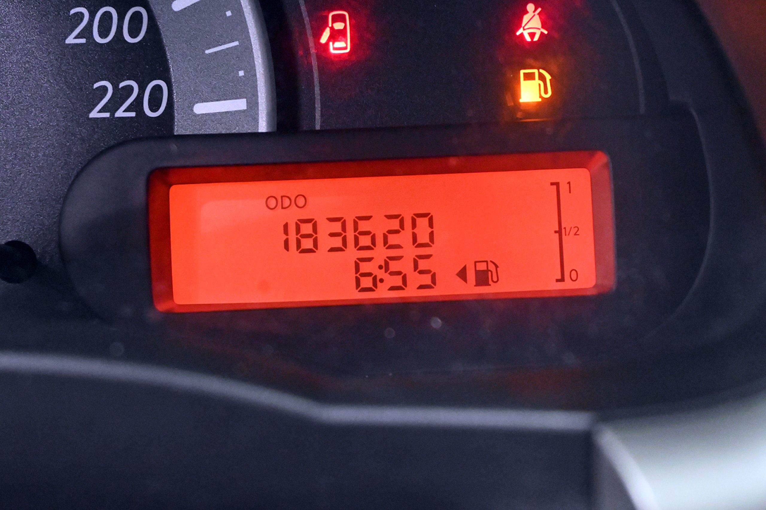 Foto Nissan Micra 15