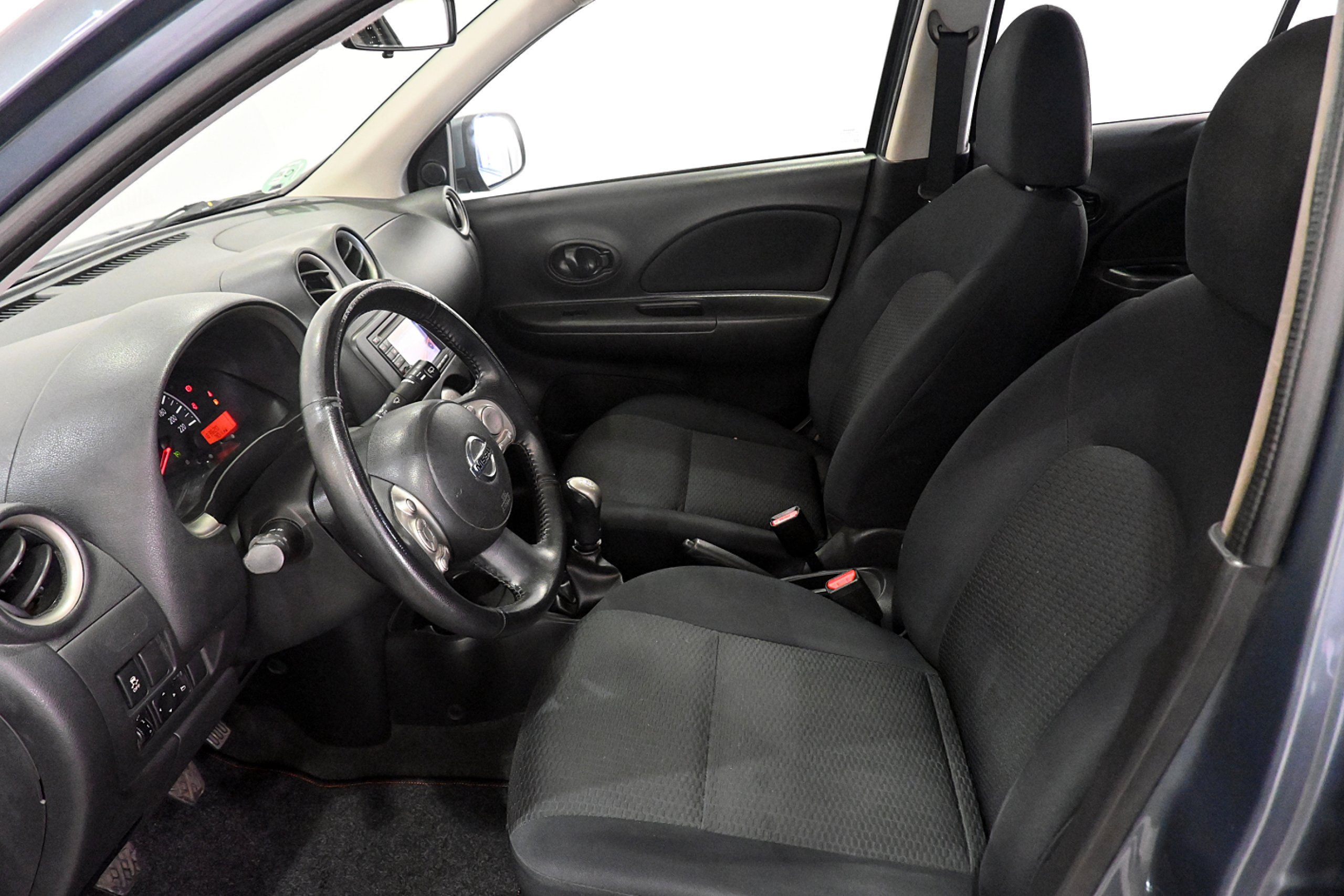 Foto Nissan Micra 9