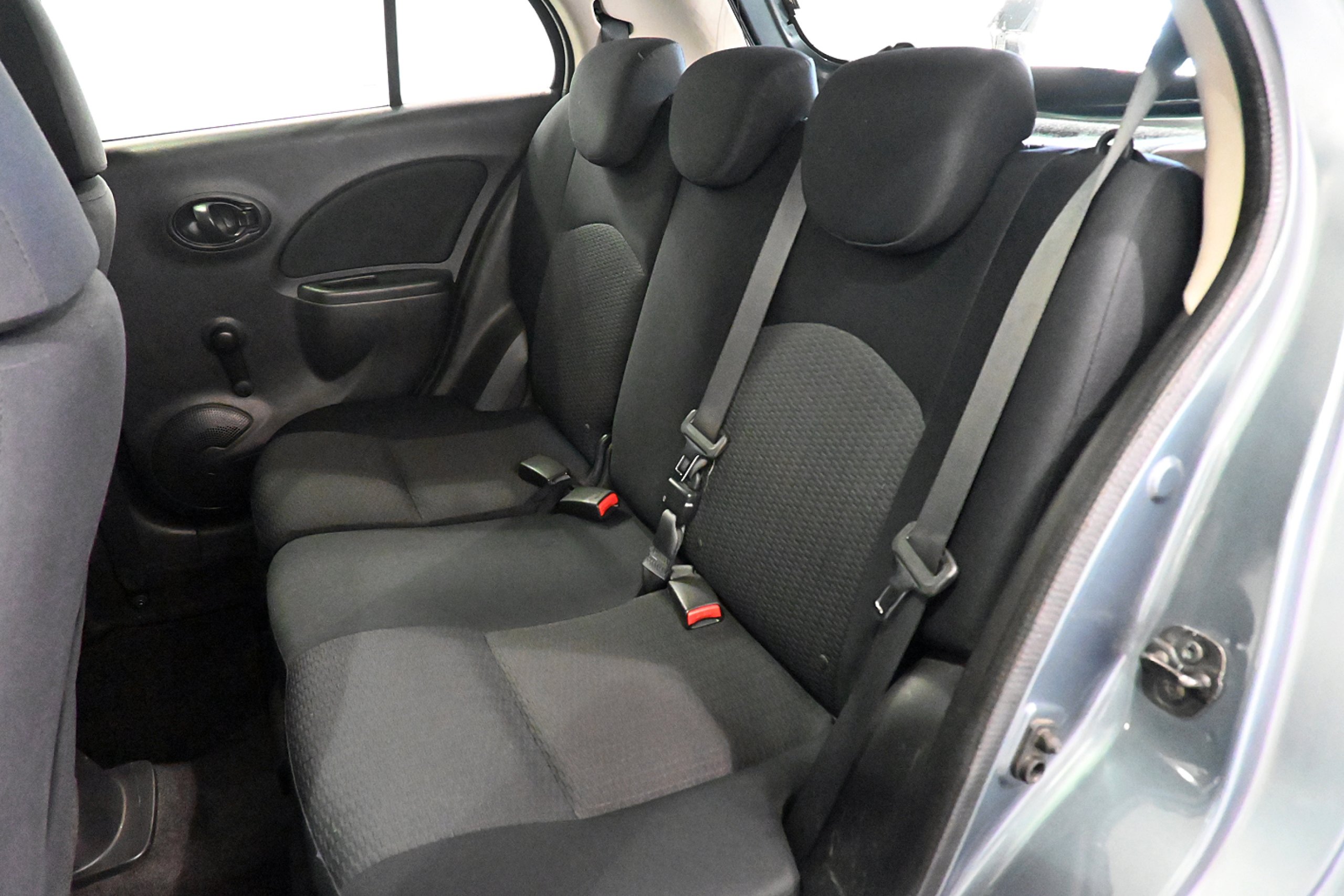Foto Nissan Micra 13