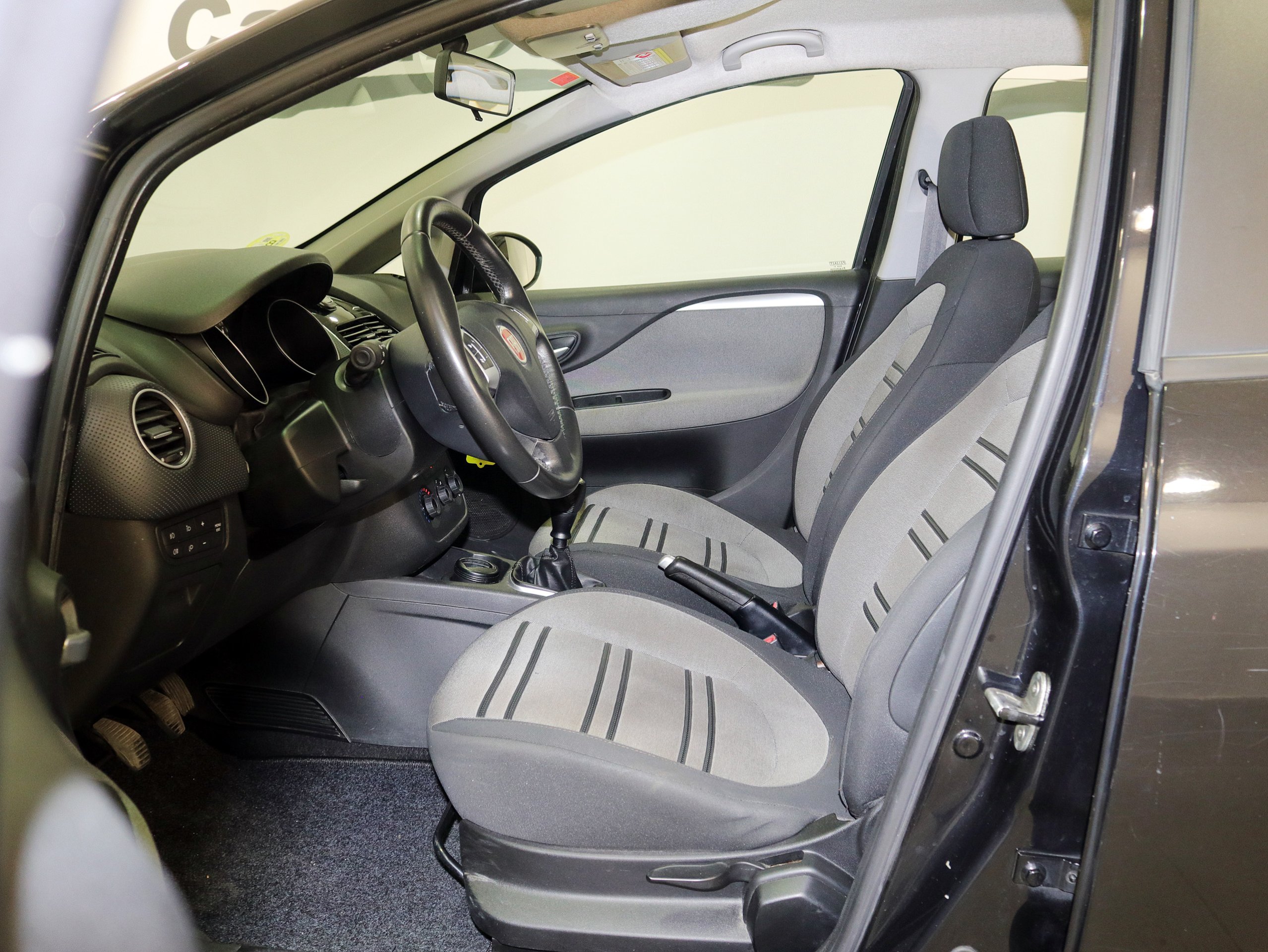 Foto Fiat Punto 14
