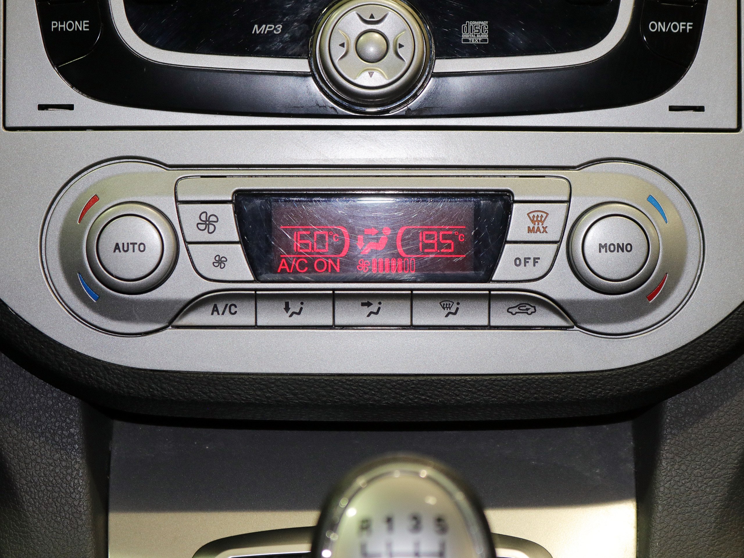 Foto Ford Kuga 16