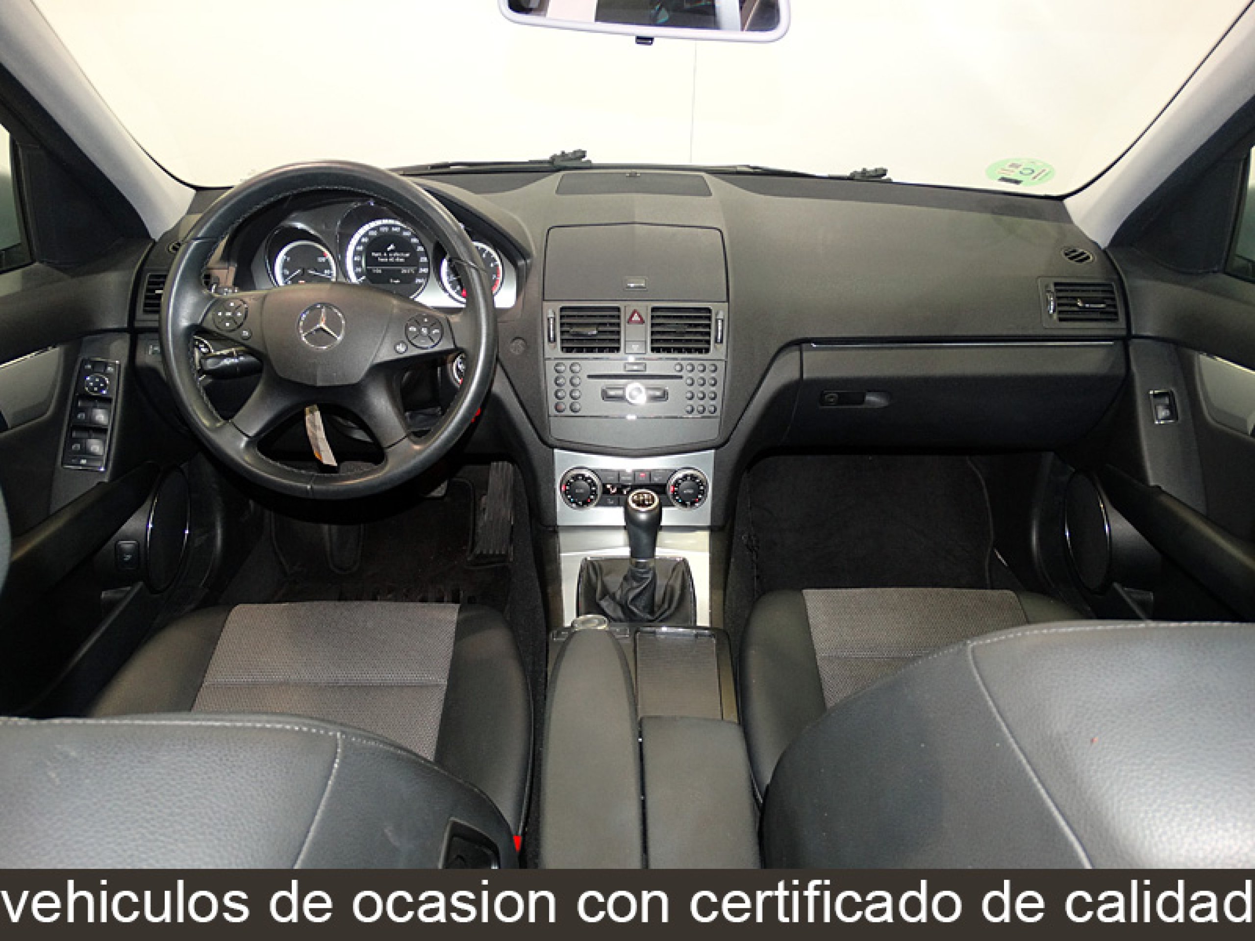 Foto Mercedes-Benz C 180 16
