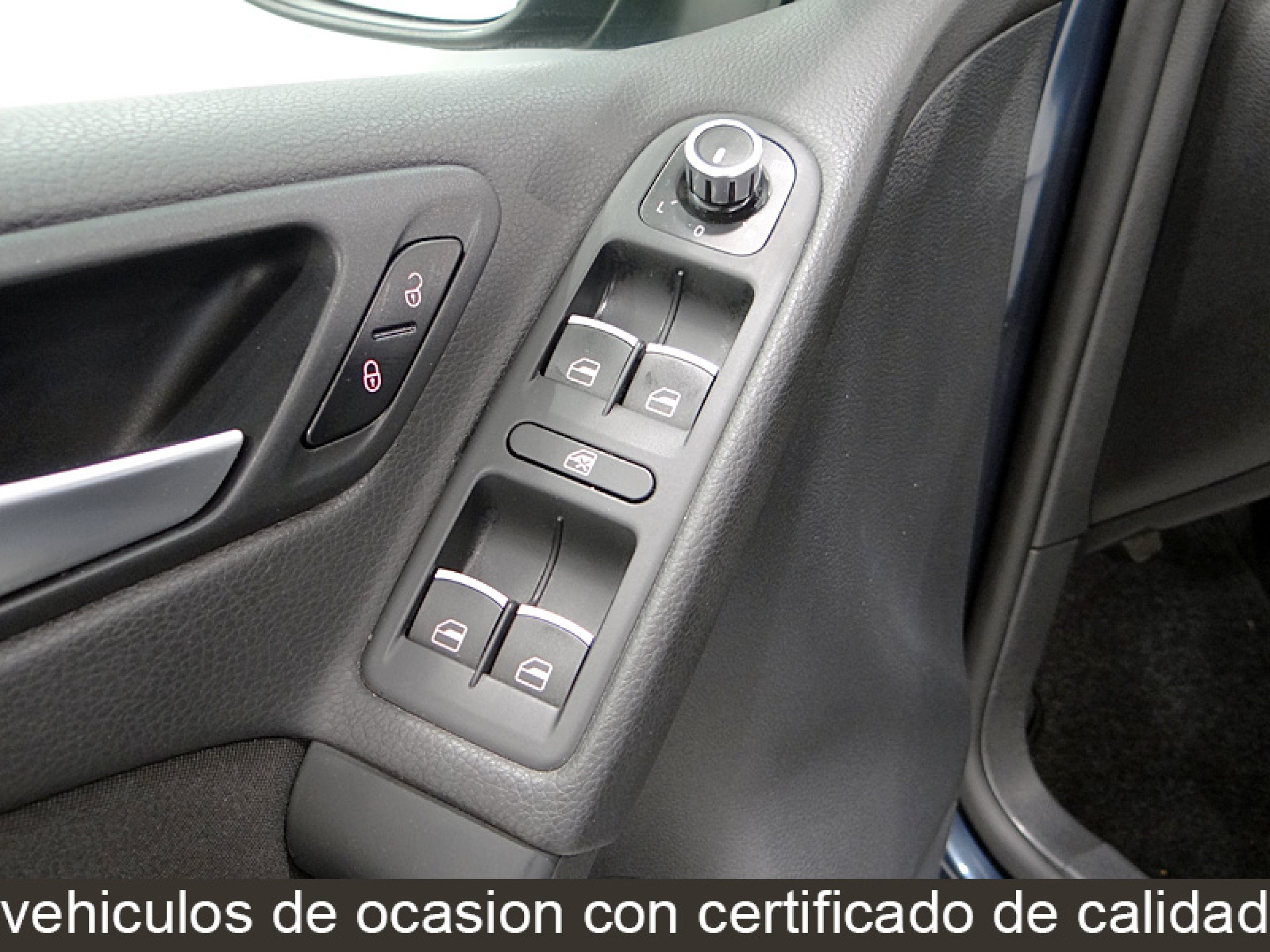 Foto Volkswagen Golf 25