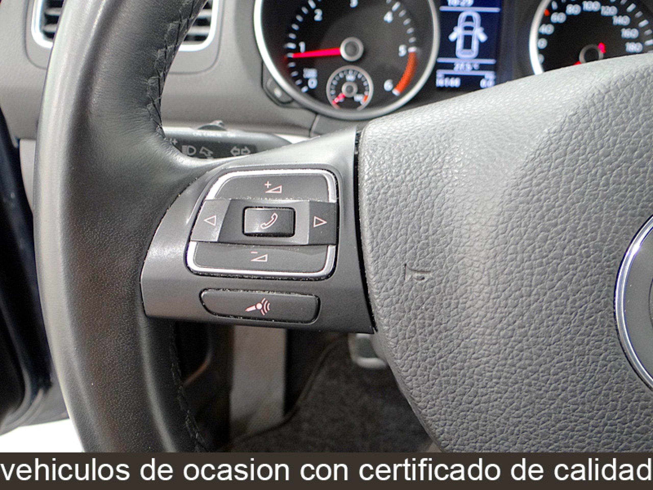 Foto Volkswagen Golf 32