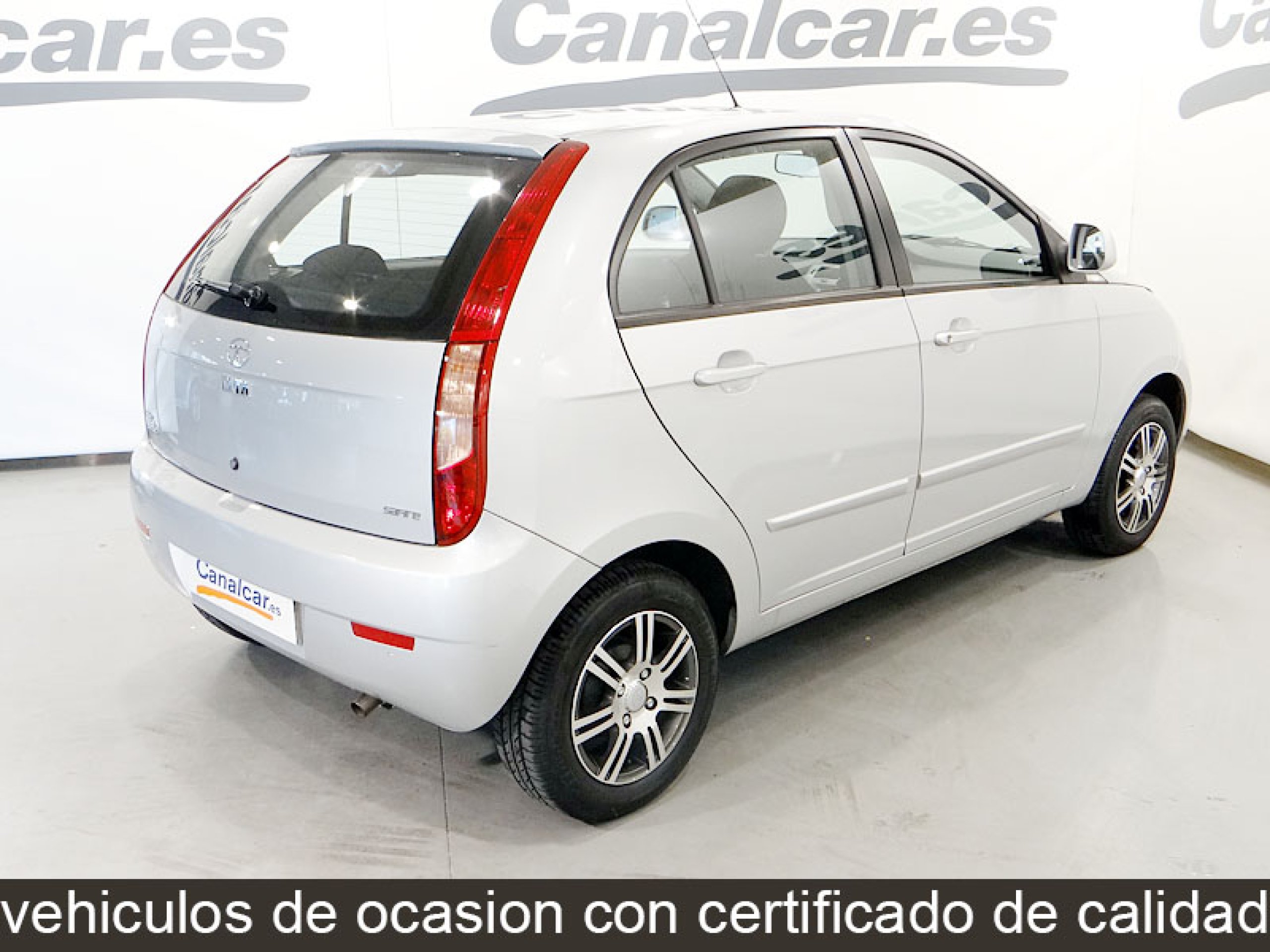 Foto Tata Vista 5